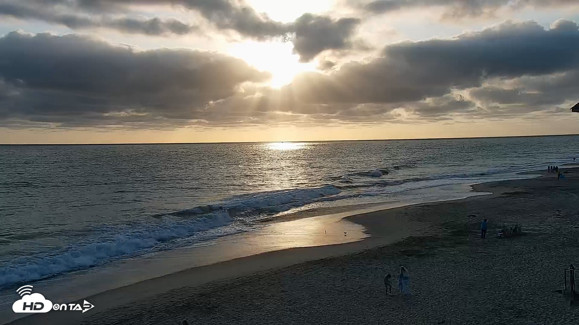 Snapshot of Carlsbad Beach Surf Live Webcam taken Jun 30, 2026, 7:08pm PDT