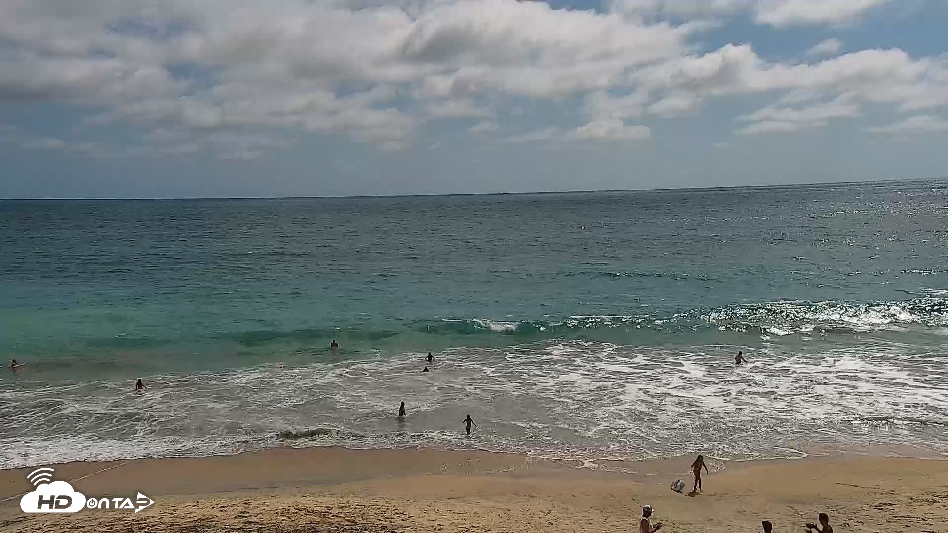 Snapshot of Carlsbad Beach Surf Live Webcam taken Jul 1, 2026, 3:51pm PDT