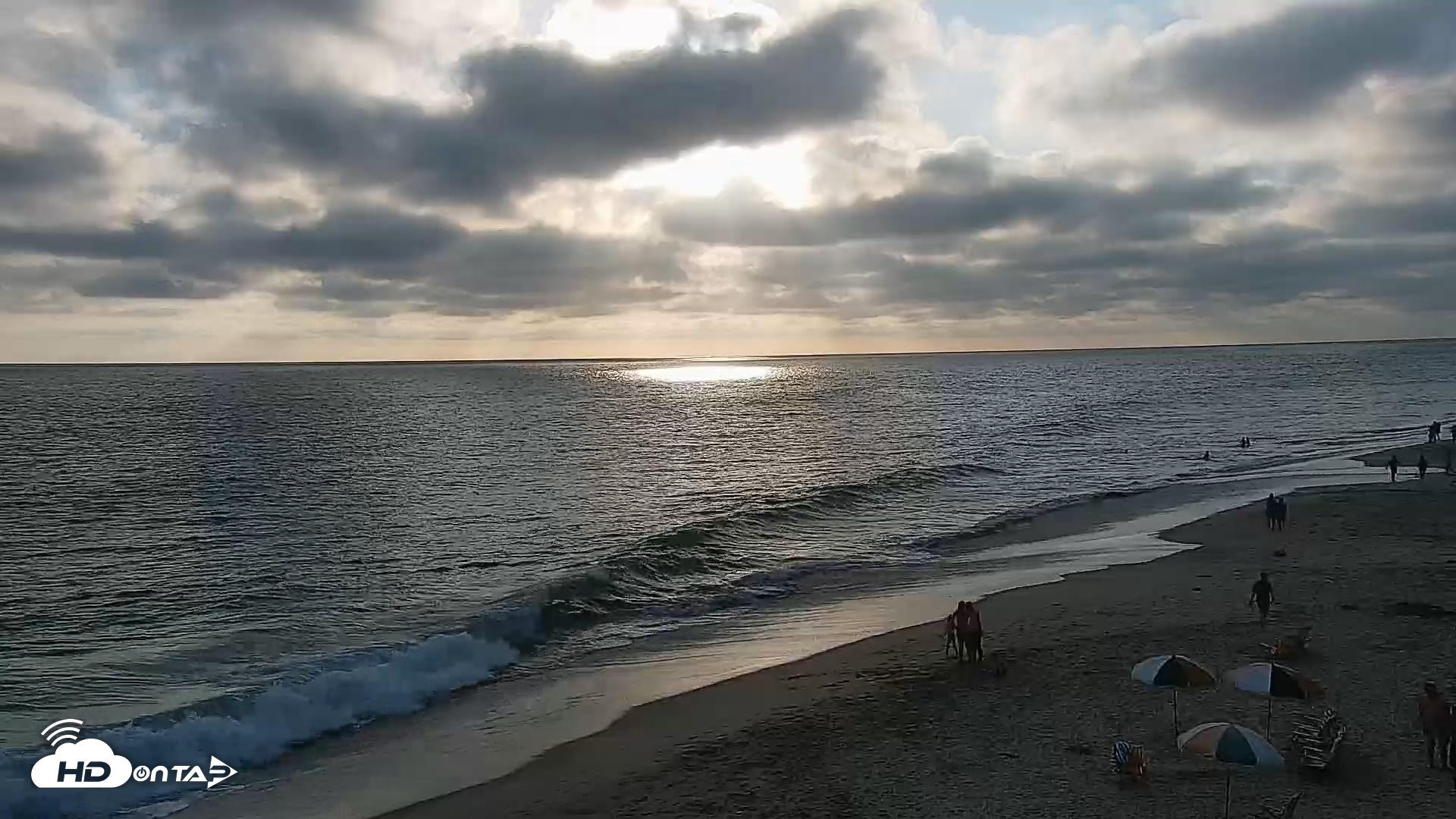 Snapshot of Carlsbad Beach Surf Live Webcam taken Jul 13, 2026, 7:05pm PDT