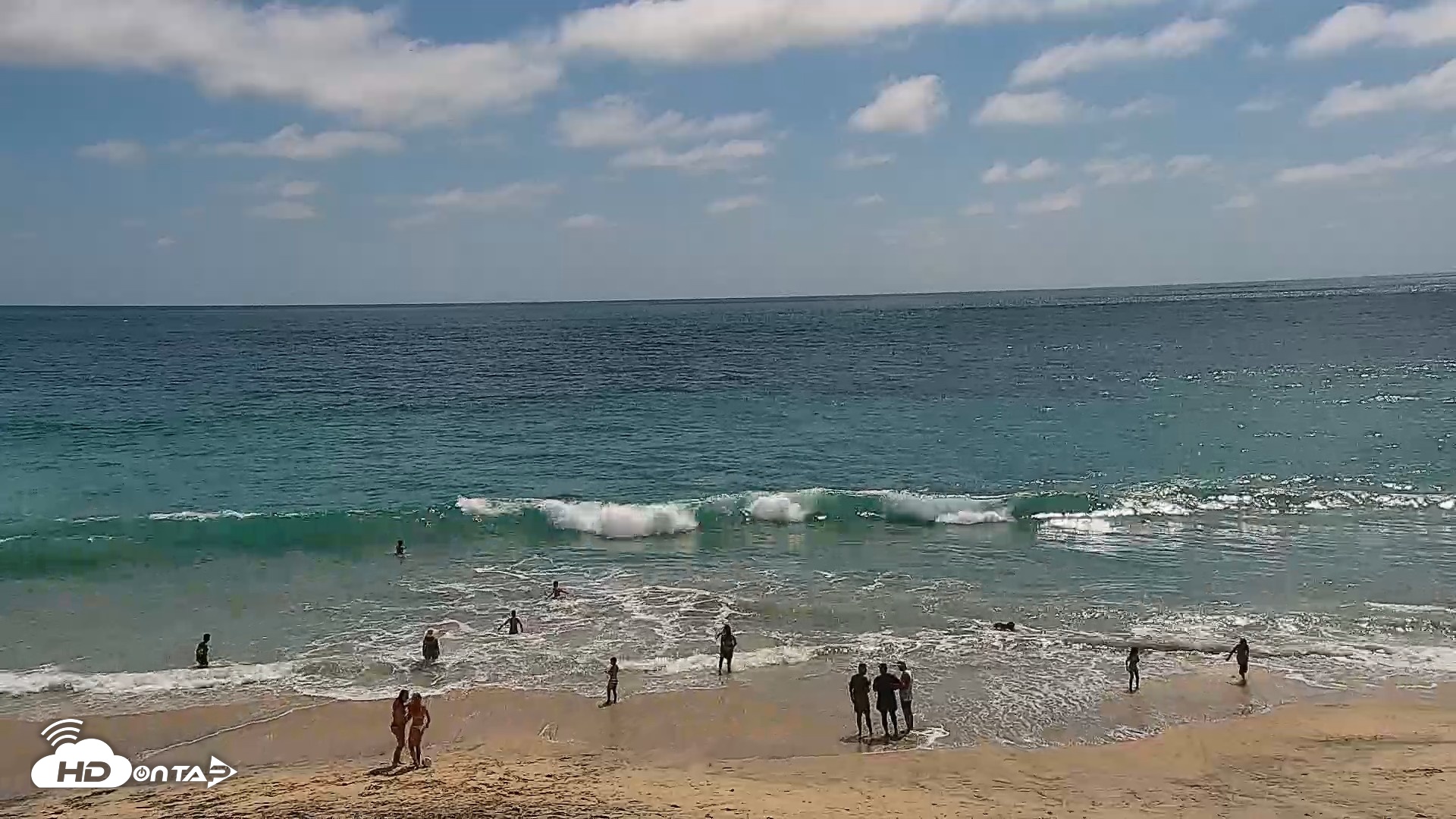 Snapshot of Carlsbad Beach Surf Live Webcam taken Jul 1, 2026, 3:18pm PDT