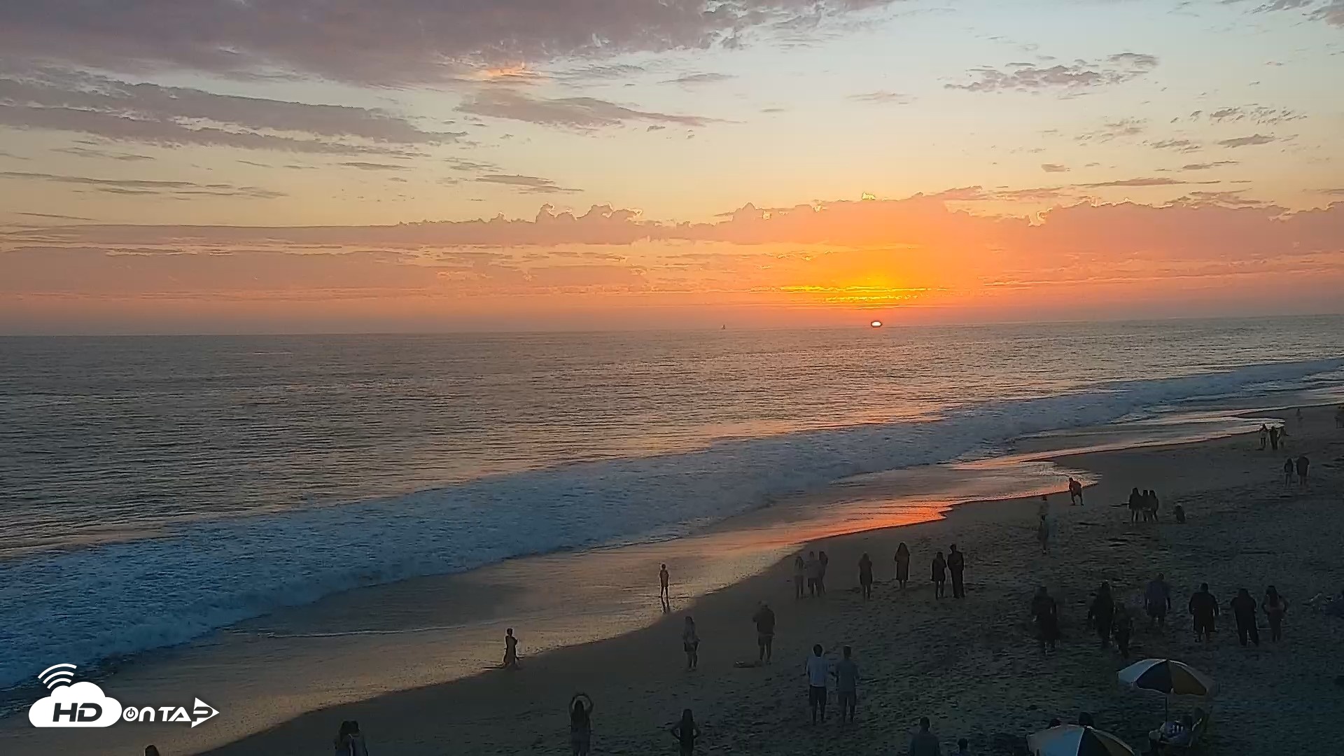 Snapshot of Carlsbad Beach Surf Live Webcam taken Jun 23, 2026, 8:04pm PDT