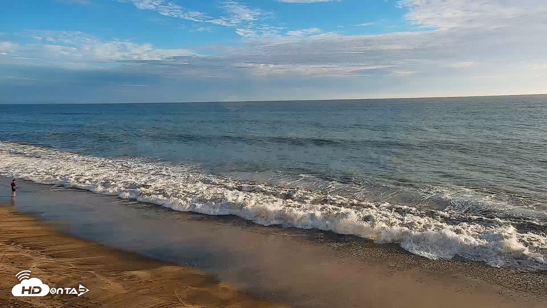 Snapshot of Carlsbad Beach Surf Live Webcam taken Sep 5, 2026, 6:27pm PDT