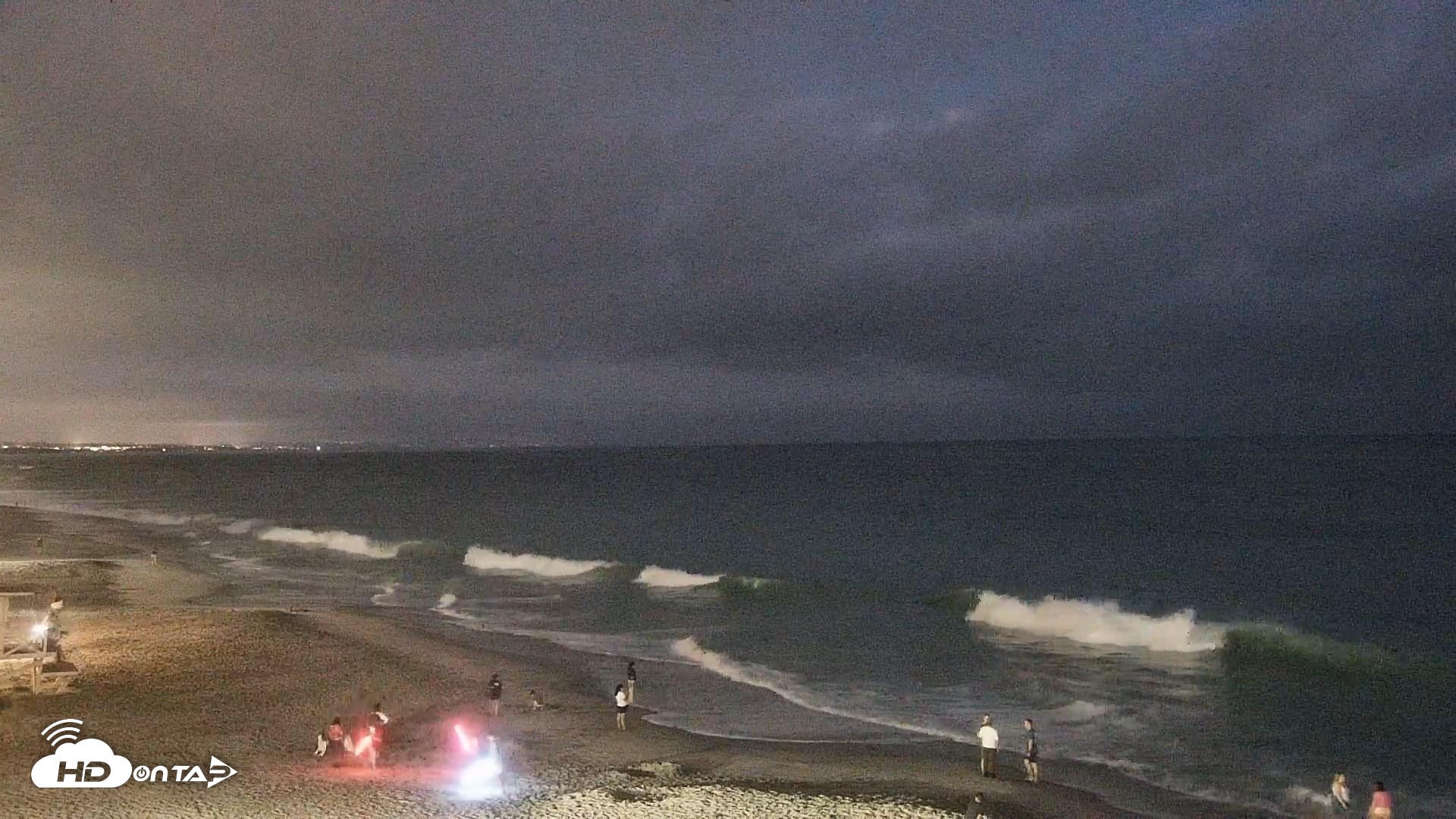 Snapshot of Carlsbad Beach Surf Live Webcam taken Jul 3, 2026, 8:46pm PDT