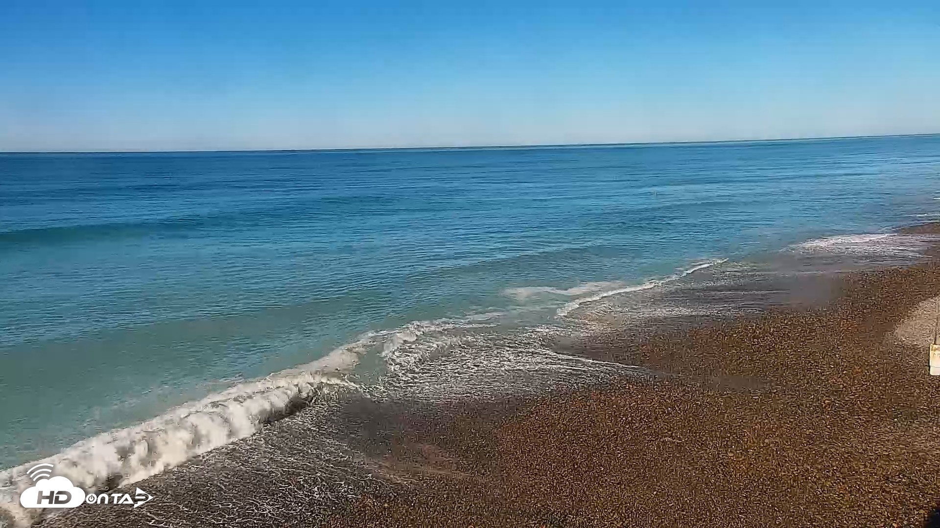 Snapshot of Carlsbad Beach Surf Live Webcam taken Oct 15, 2026, 10:14am PDT