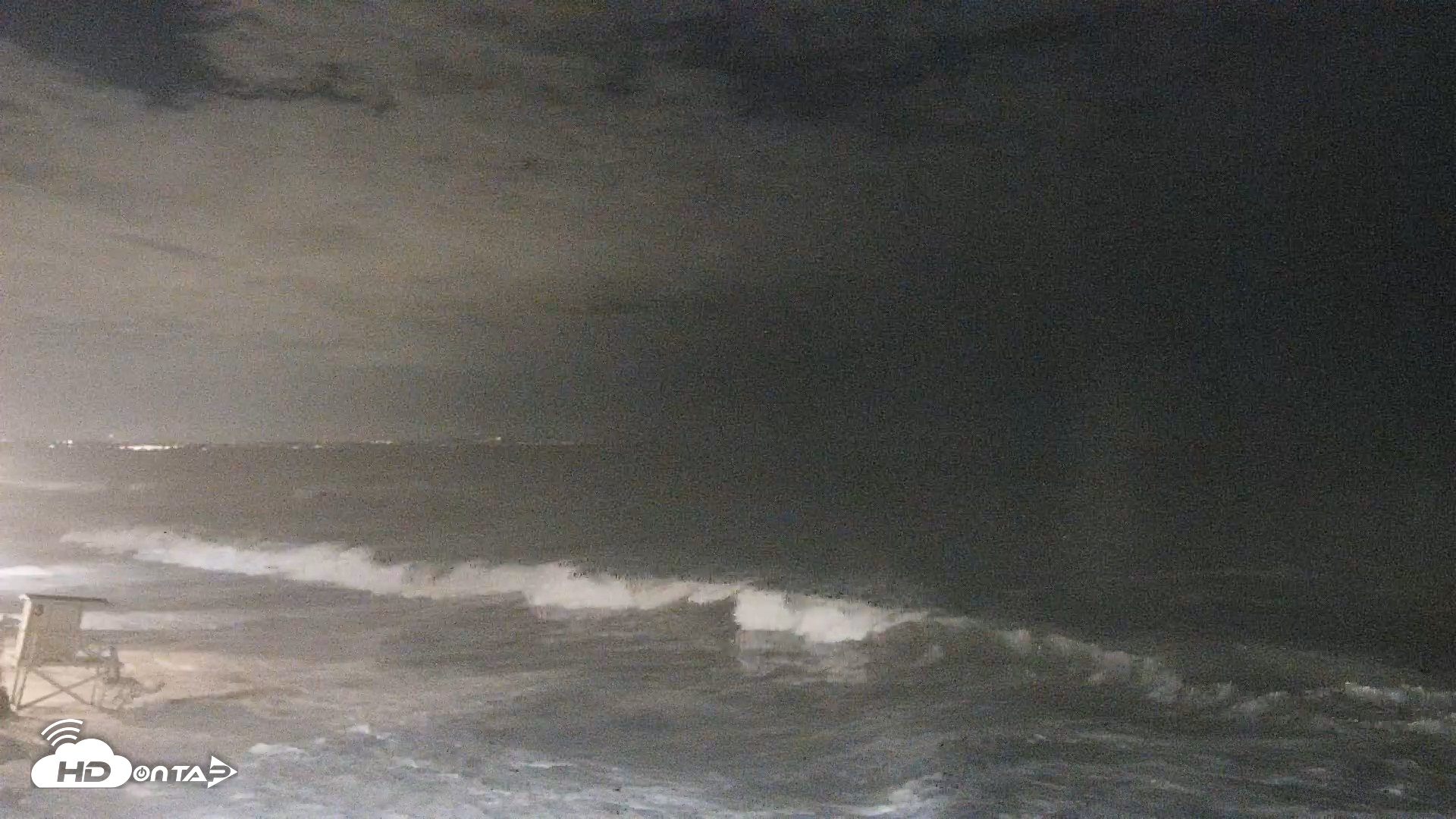 Snapshot of Carlsbad Beach Surf Live Webcam taken Sep 8, 2026, 8:02pm PDT