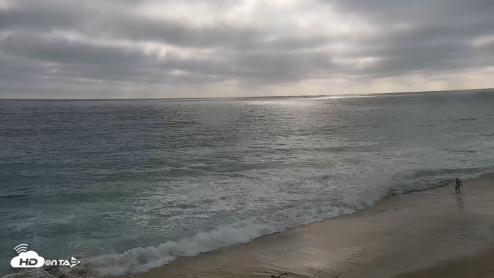 Snapshot of Carlsbad Beach Surf Live Webcam taken Jun 12, 2026, 5:40pm PDT