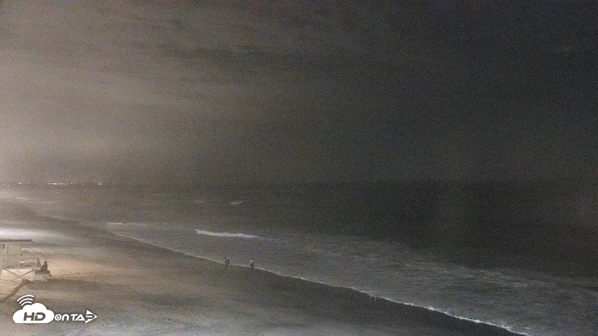 Snapshot of Carlsbad Beach Surf Live Webcam taken Jul 26, 2026, 1:57am PDT