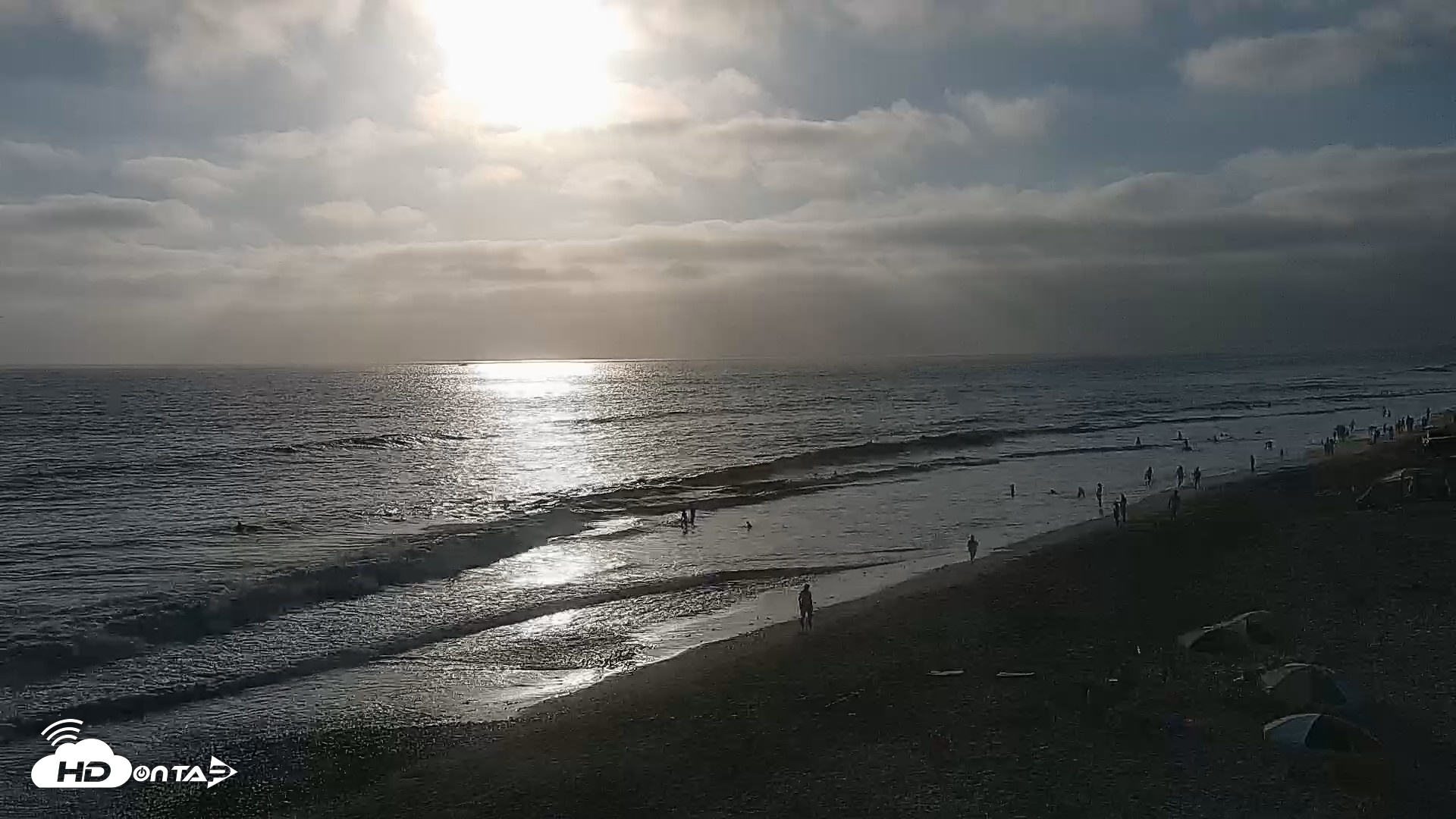 Snapshot of Carlsbad Beach Surf Live Webcam taken Aug 2, 2026, 6:46pm PDT