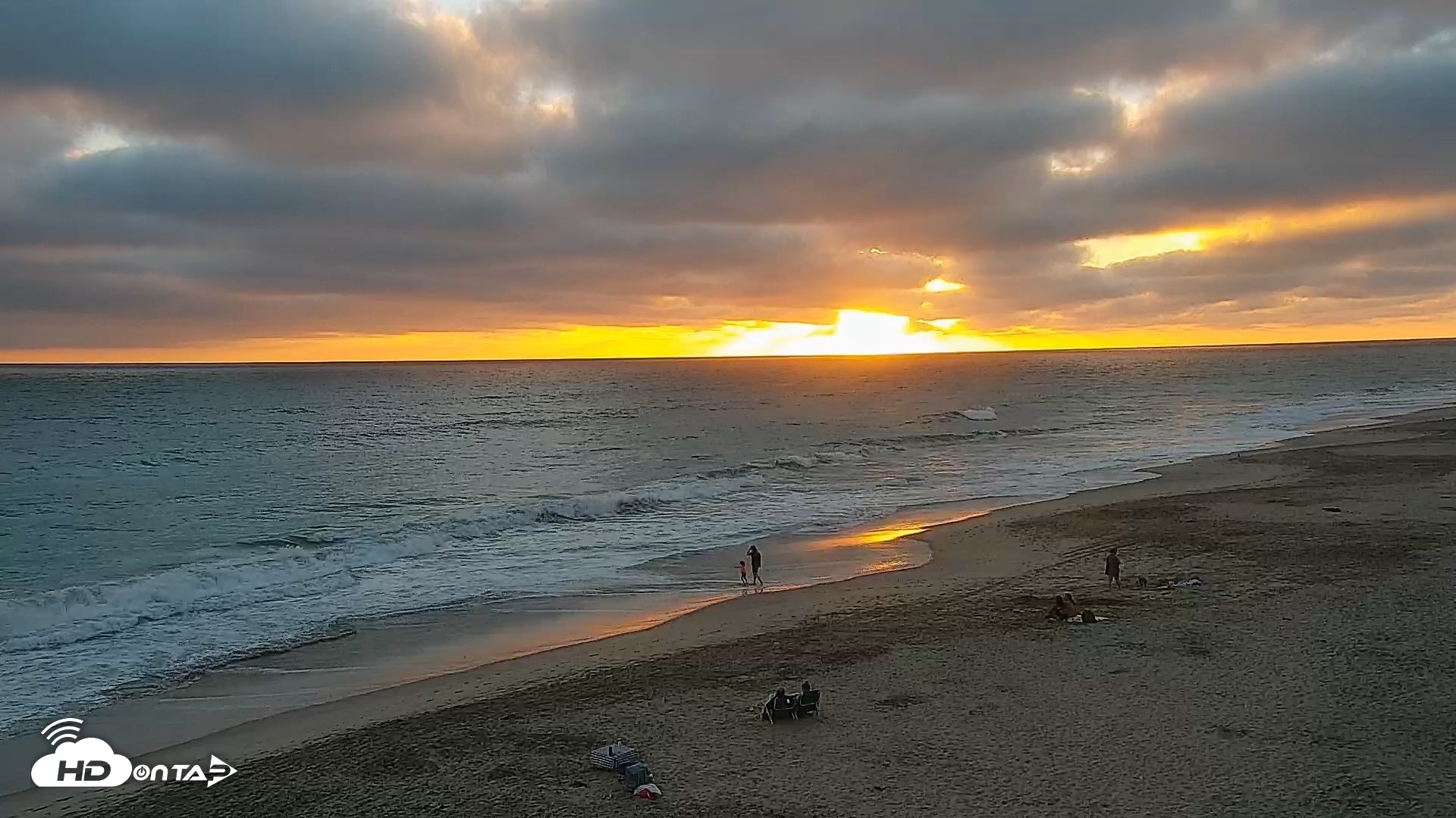 Snapshot of Carlsbad Beach Surf Live Webcam taken Jul 5, 2026, 7:49pm PDT
