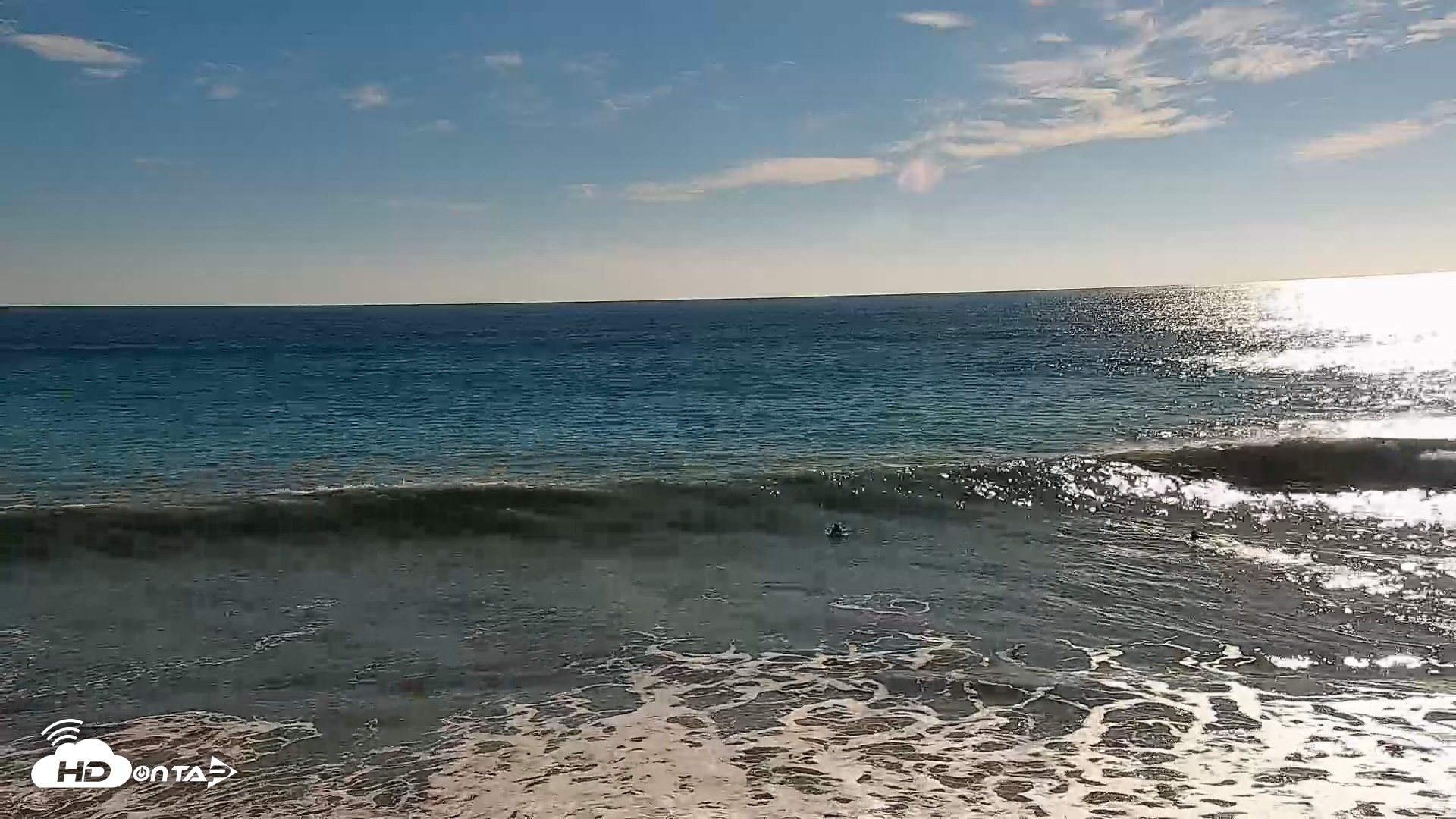 Snapshot of Carlsbad Beach Surf Live Webcam taken Sep 4, 2026, 4:50pm PDT