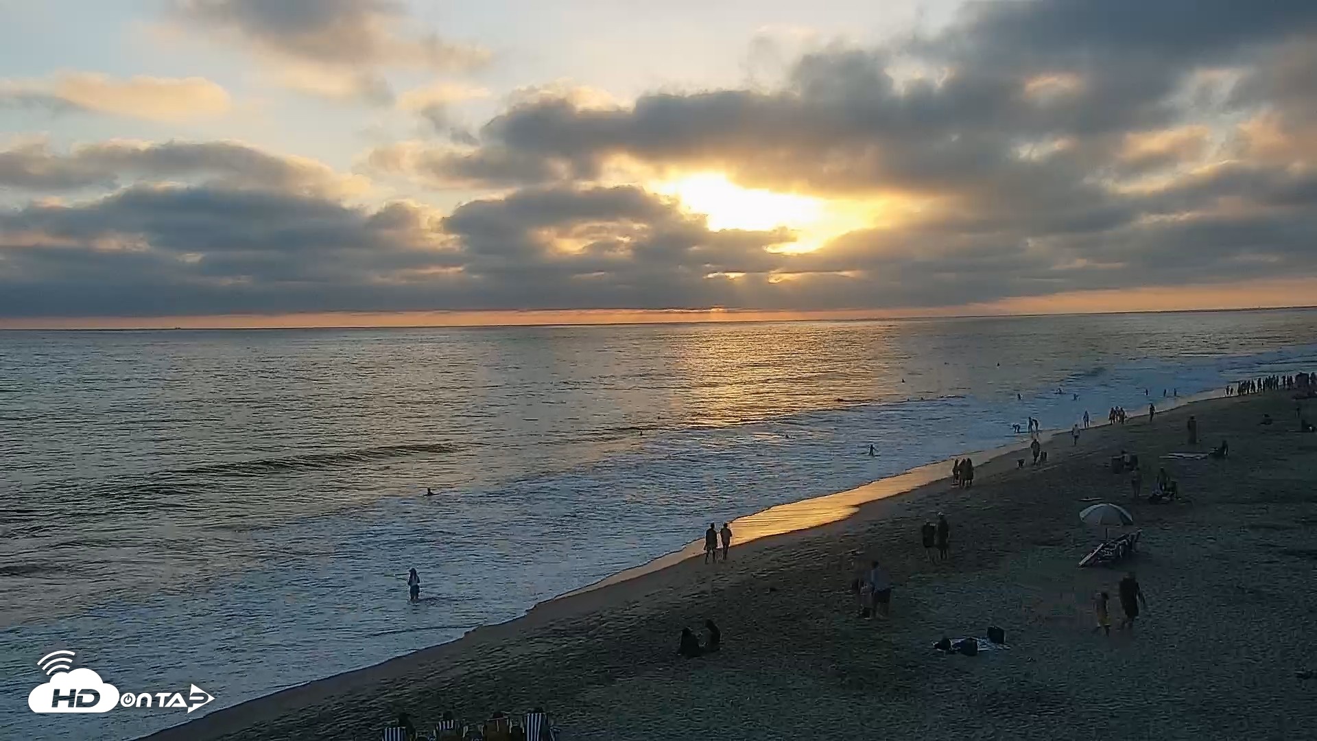 Snapshot of Carlsbad Beach Surf Live Webcam taken Jul 19, 2026, 7:40pm PDT