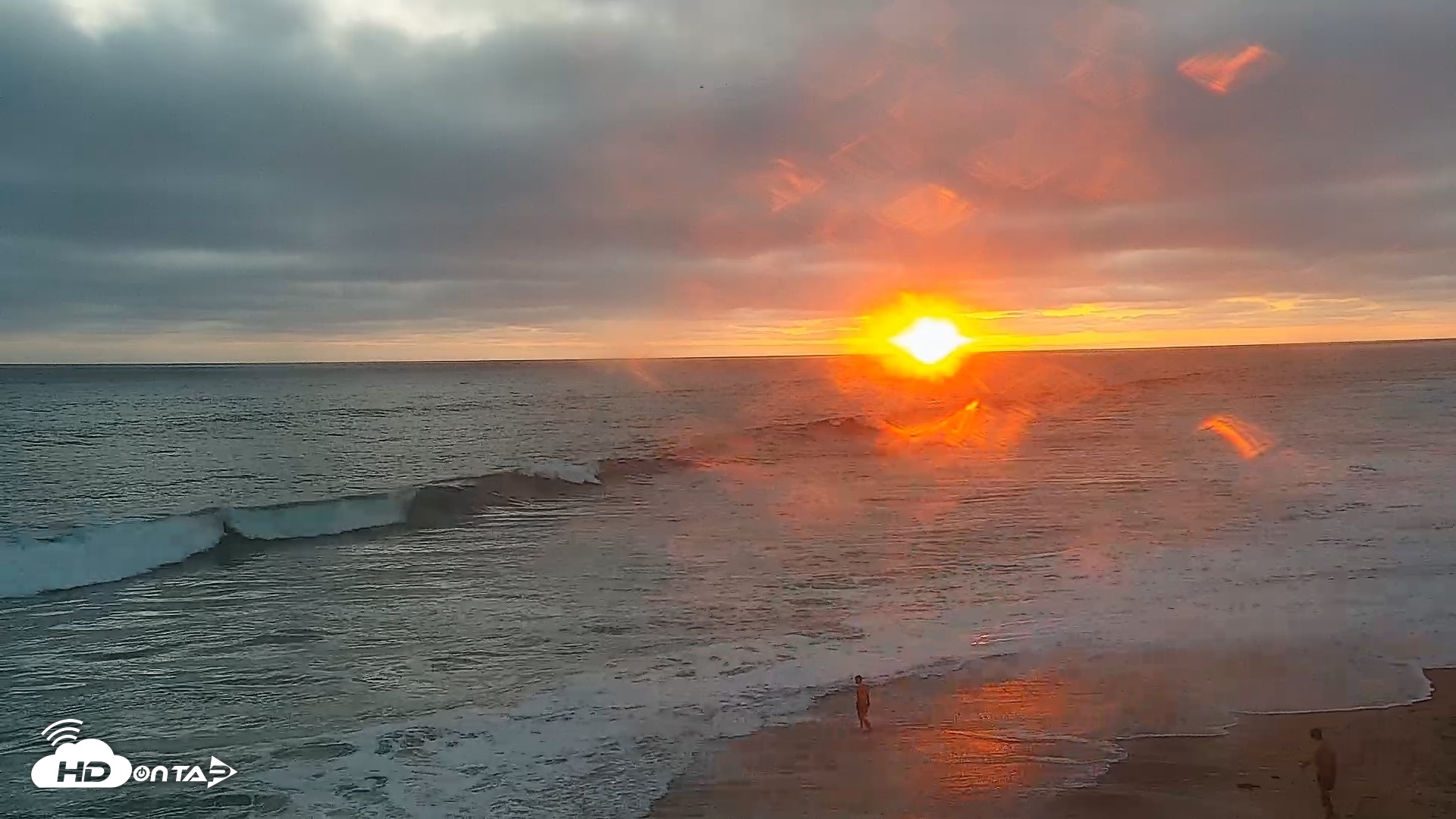 Snapshot of Carlsbad Beach Surf Live Webcam taken Jun 13, 2026, 8:01pm PDT