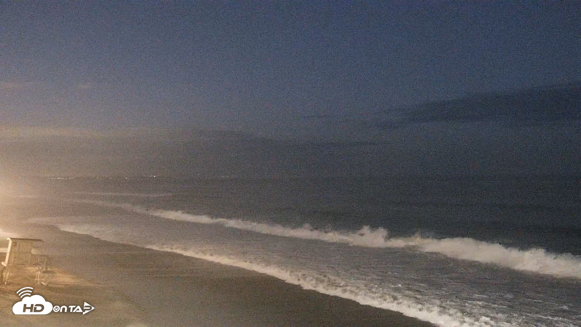 Snapshot of Carlsbad Beach Surf Live Webcam taken Sep 9, 2026, 5:49am PDT