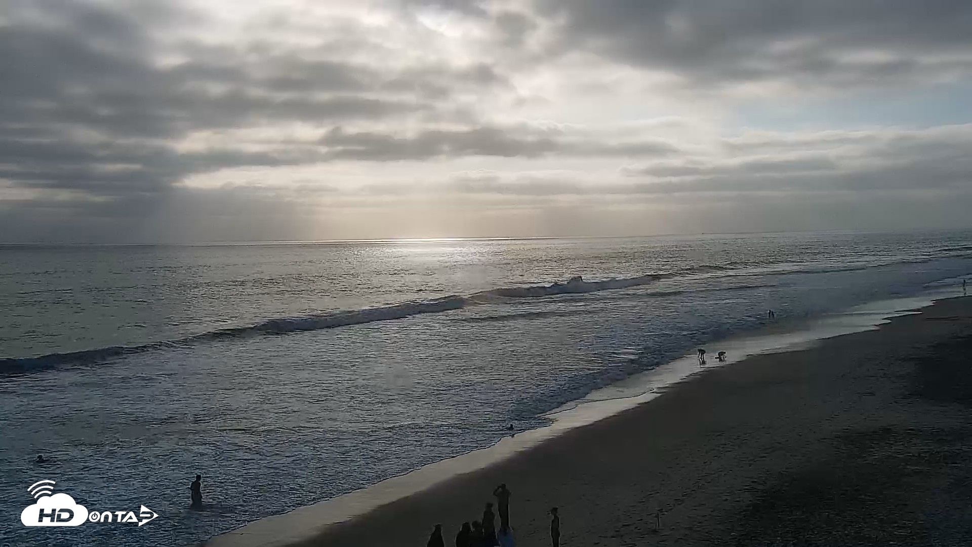 Snapshot of Carlsbad Beach Surf Live Webcam taken Jun 5, 2026, 6:31pm PDT