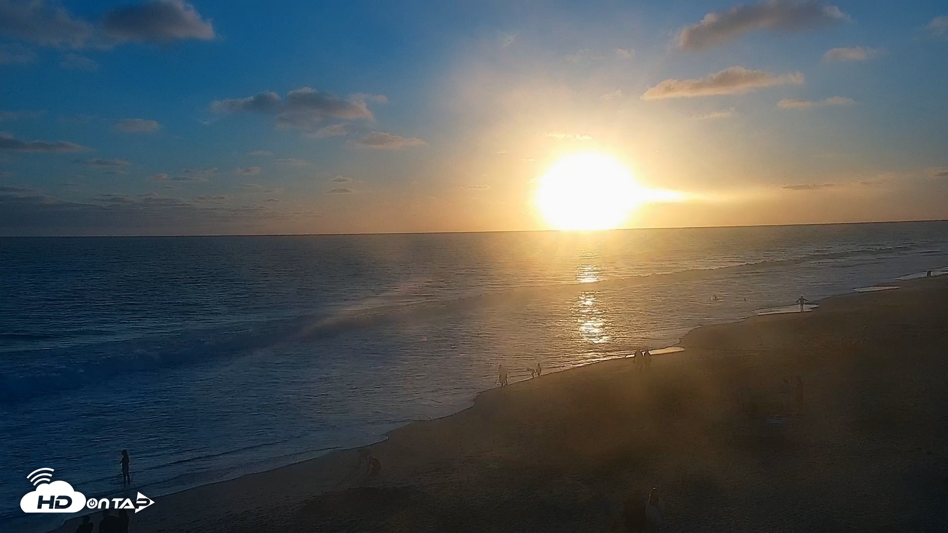 Snapshot of Carlsbad Beach Surf Live Webcam taken Jun 20, 2026, 7:52pm PDT