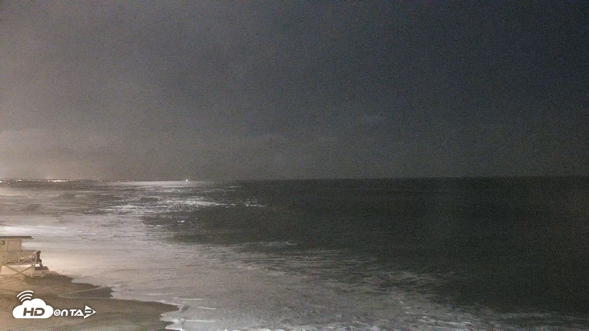 Snapshot of Carlsbad Beach Surf Live Webcam taken Jul 25, 2026, 8:55pm PDT