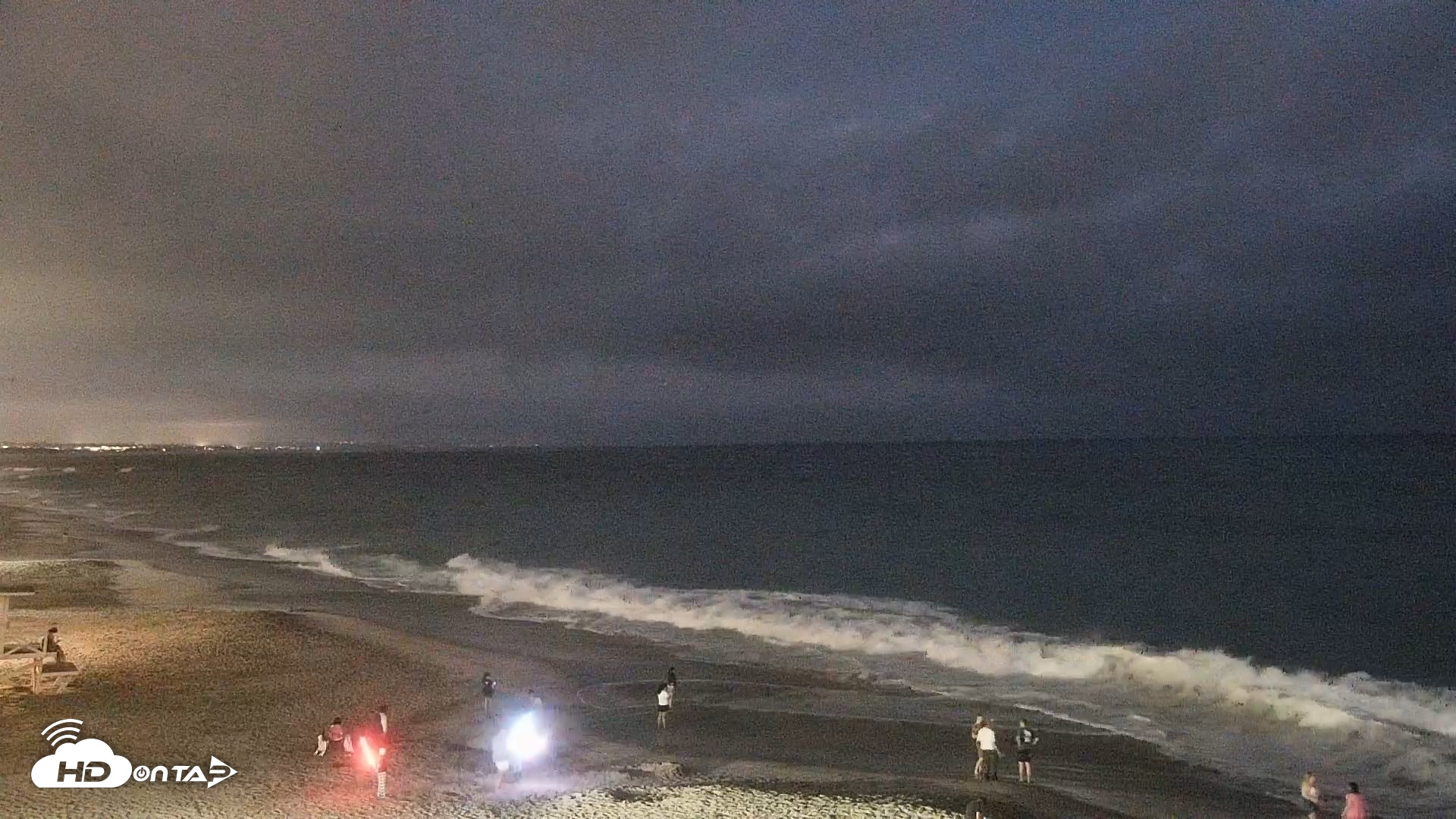 Snapshot of Carlsbad Beach Surf Live Webcam taken Jul 3, 2026, 8:47pm PDT