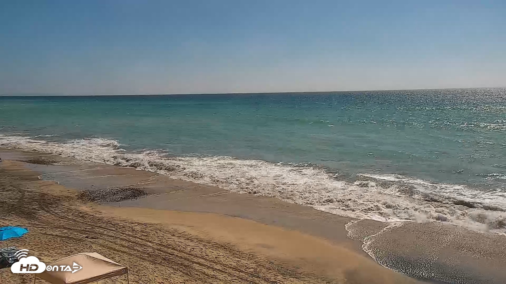 Snapshot of Carlsbad Beach Surf Live Webcam taken Sep 22, 2026, 2:34pm PDT