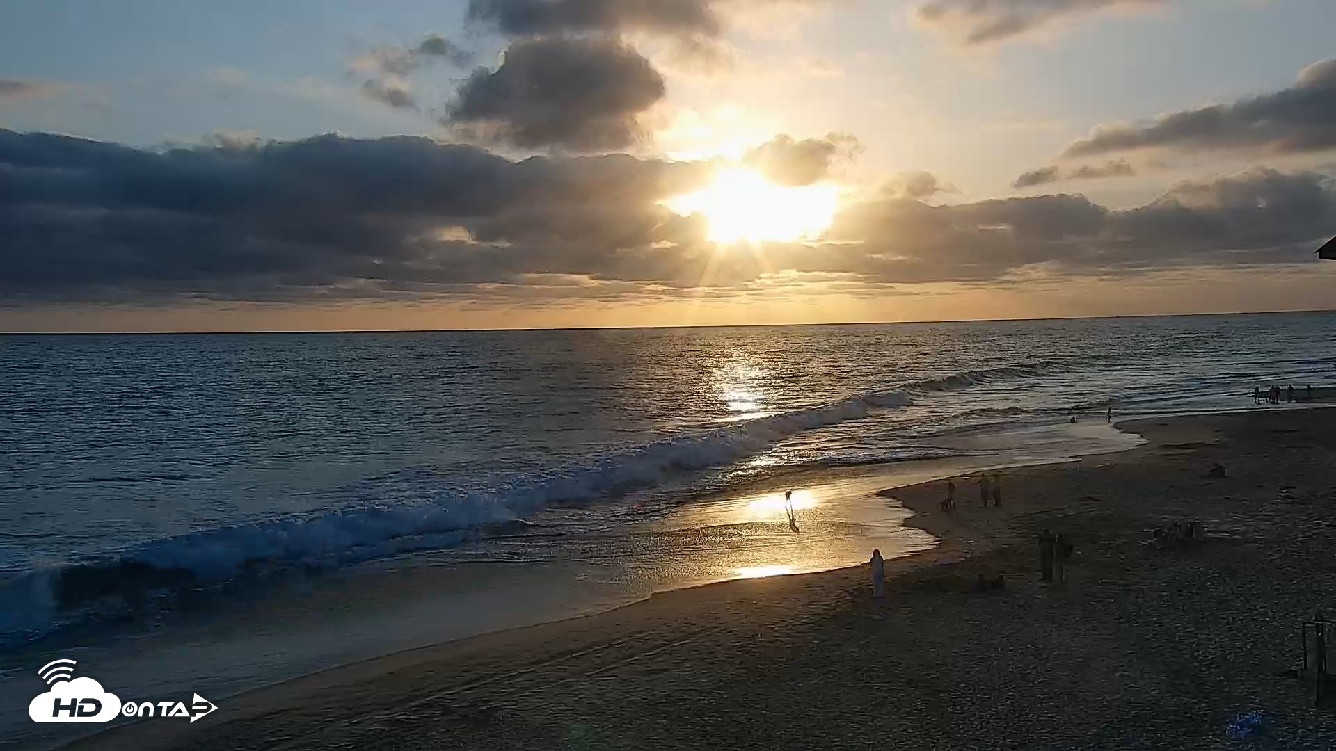 Snapshot of Carlsbad Beach Surf Live Webcam taken Jun 30, 2026, 7:36pm PDT