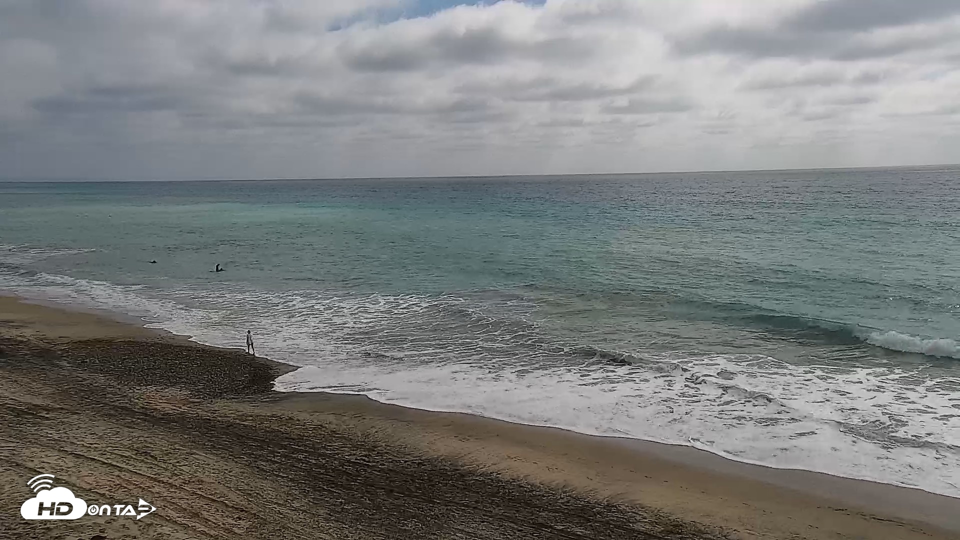 Snapshot of Carlsbad Beach Surf Live Webcam taken Sep 23, 2026, 3:12pm PDT