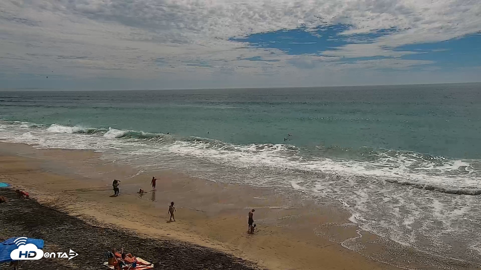 Snapshot of Carlsbad Beach Surf Live Webcam taken Sep 7, 2026, 1:46pm PDT