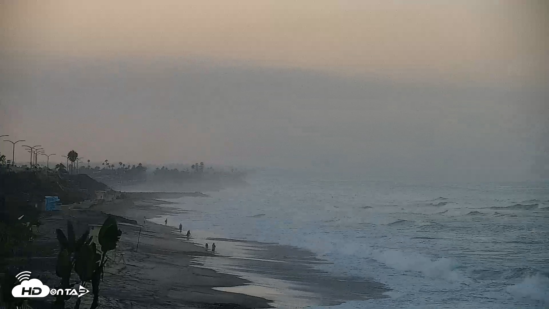 Snapshot of Carlsbad Beach Surf Live Webcam taken Aug 31, 2026, 6:53am PDT