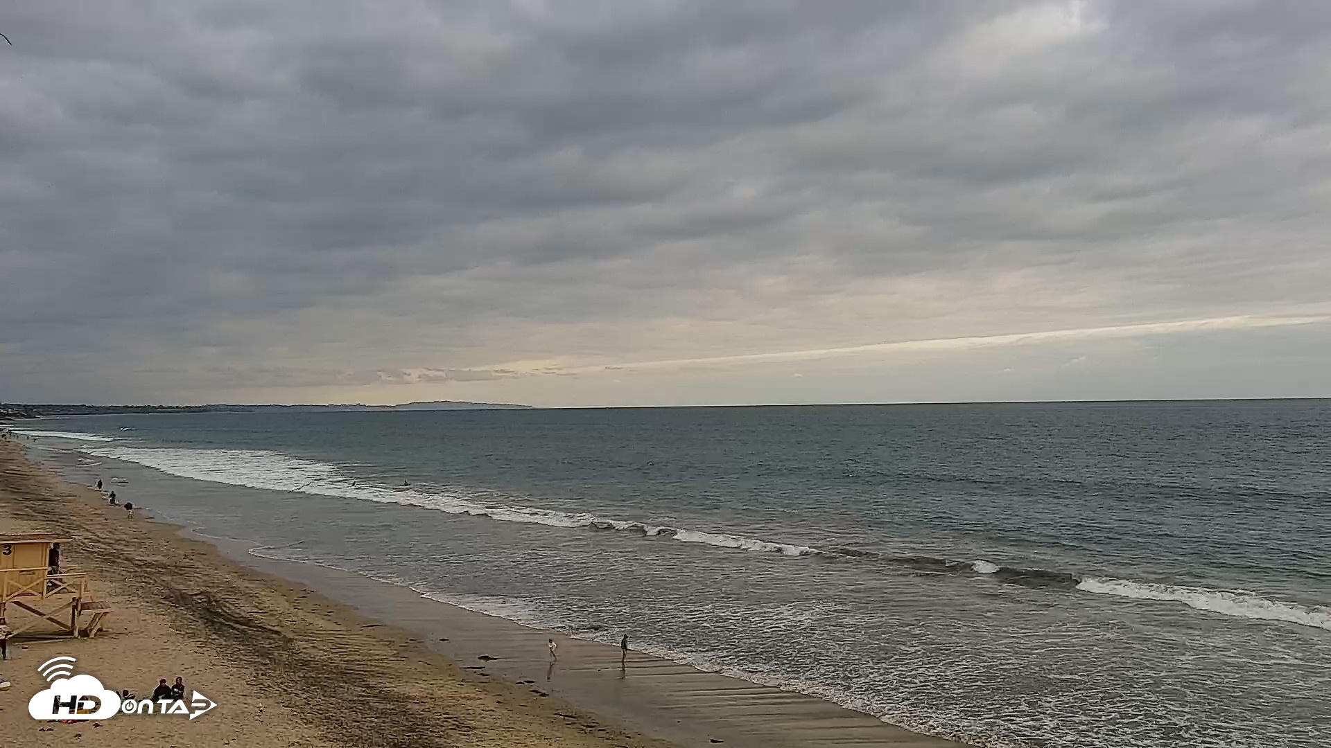 Snapshot of Carlsbad Beach Surf Live Webcam taken May 3, 2026, 6:13pm PDT