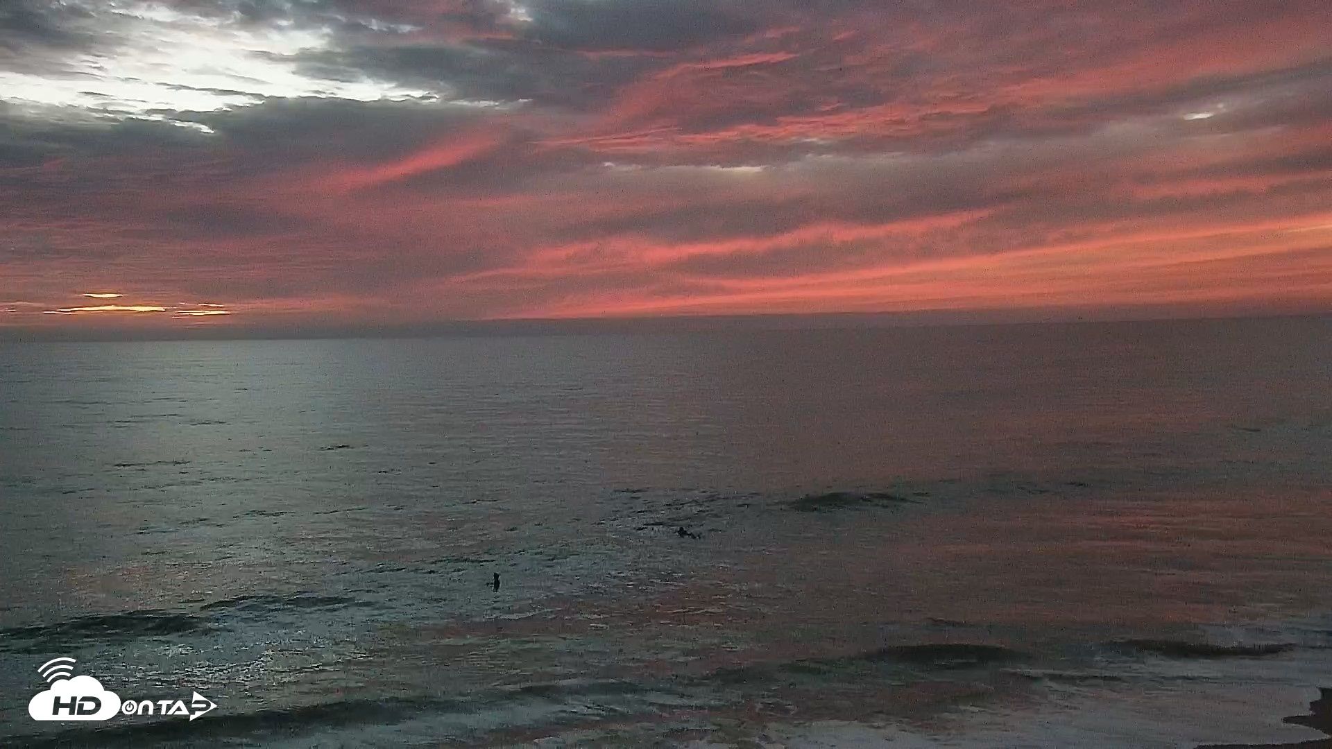 Snapshot of Carlsbad Beach Surf Live Webcam taken Sep 26, 2026, 7:08pm PDT