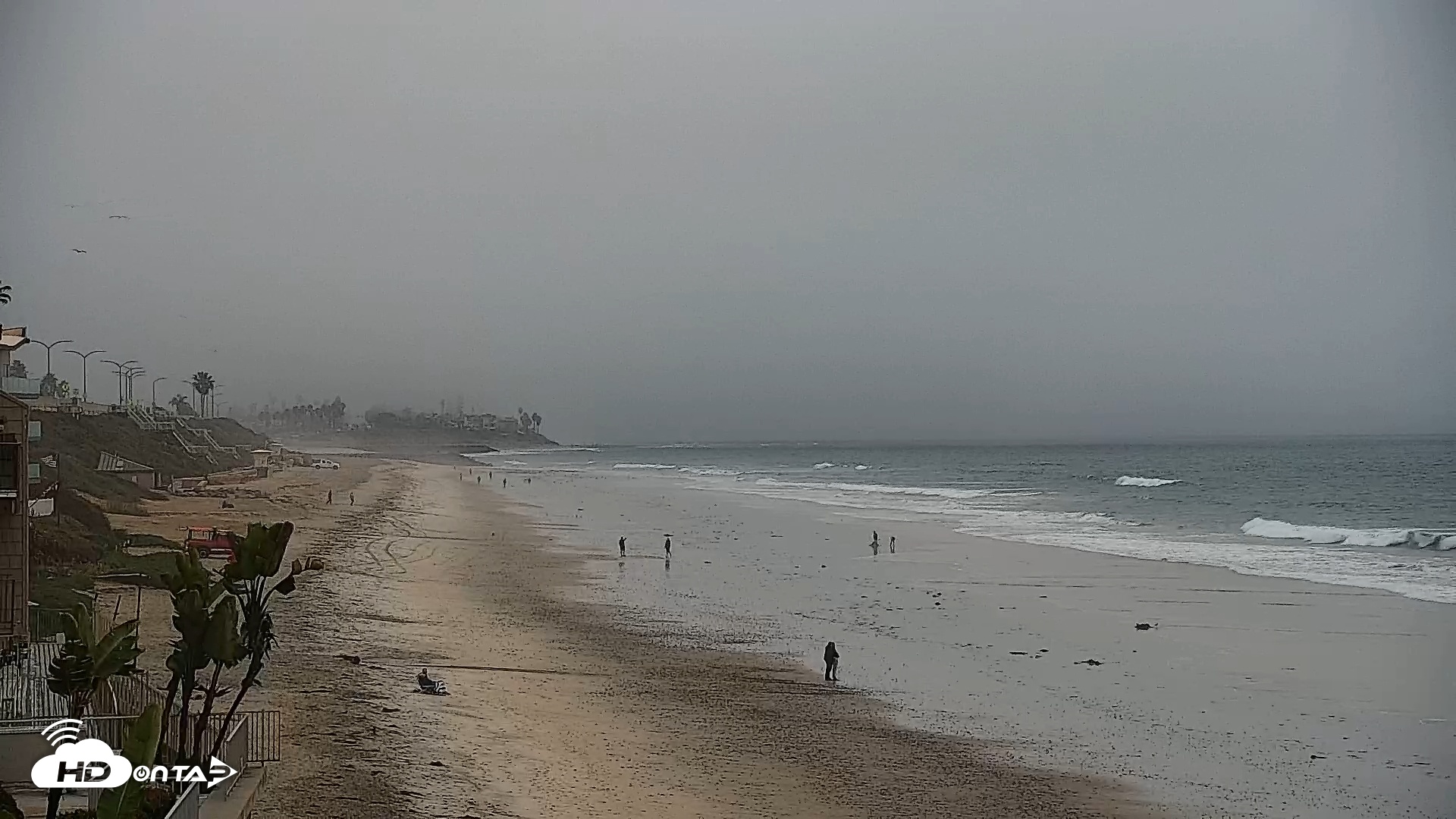 Snapshot of Carlsbad Beach Surf Live Webcam taken Feb 7, 2025, 1:07pm PST