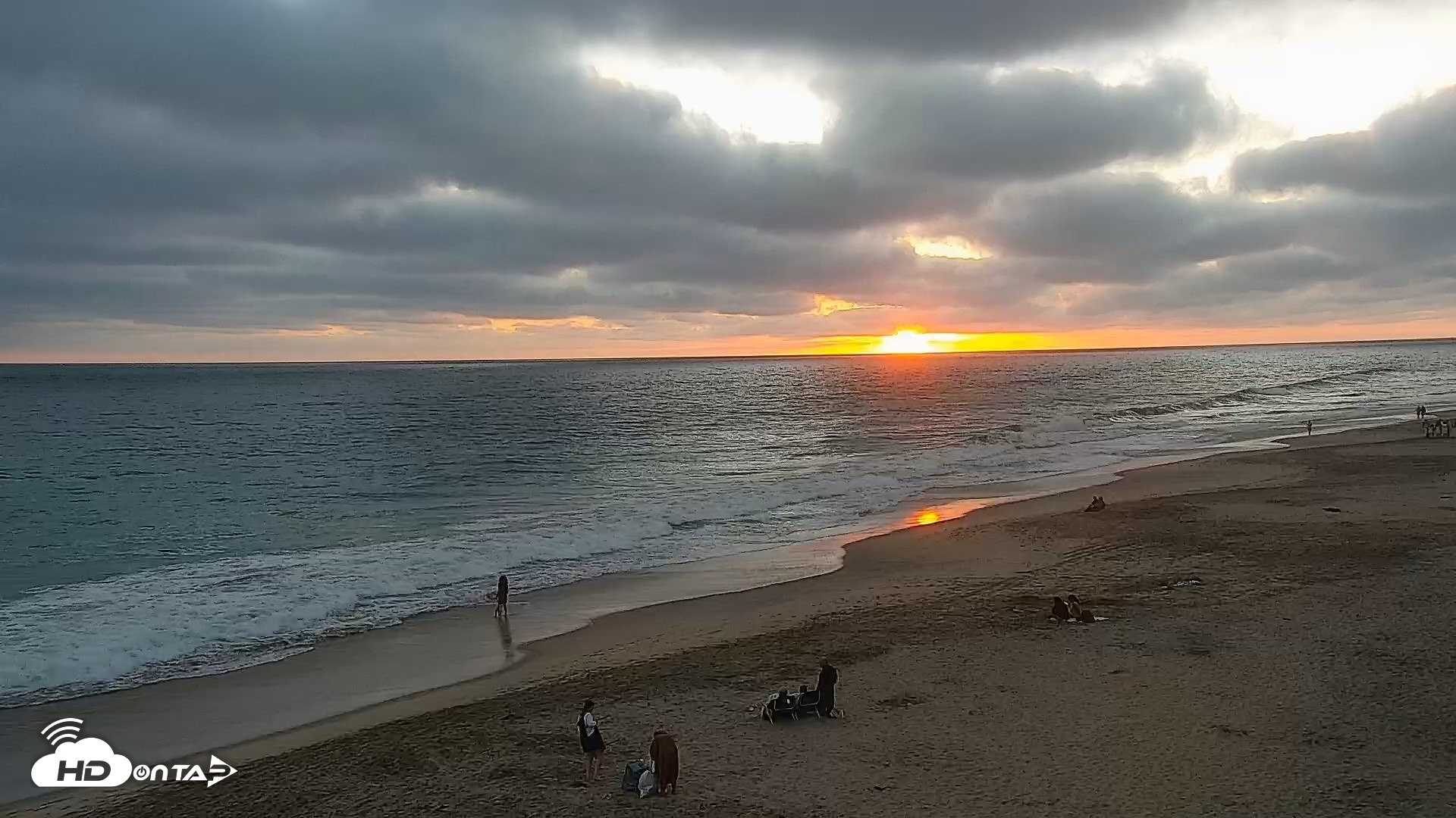 Snapshot of Carlsbad Beach Surf Live Webcam taken Jul 5, 2026, 8:01pm PDT