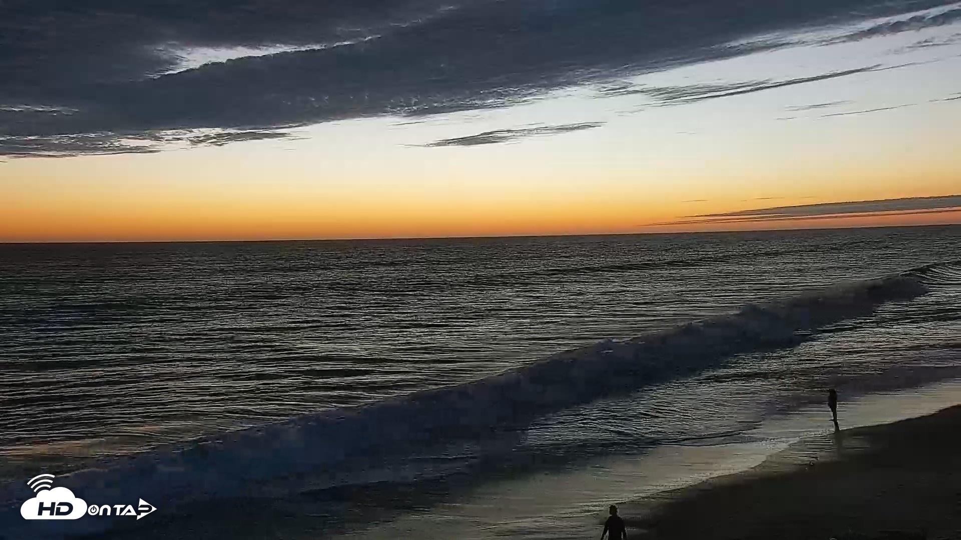 Snapshot of Carlsbad Beach Surf Live Webcam taken Sep 5, 2026, 7:27pm PDT