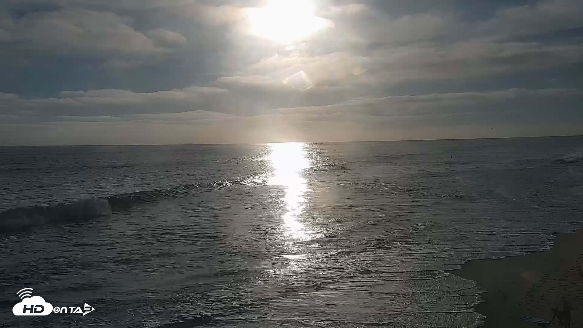 Snapshot of Carlsbad Beach Surf Live Webcam taken Jun 11, 2026, 6:55pm PDT