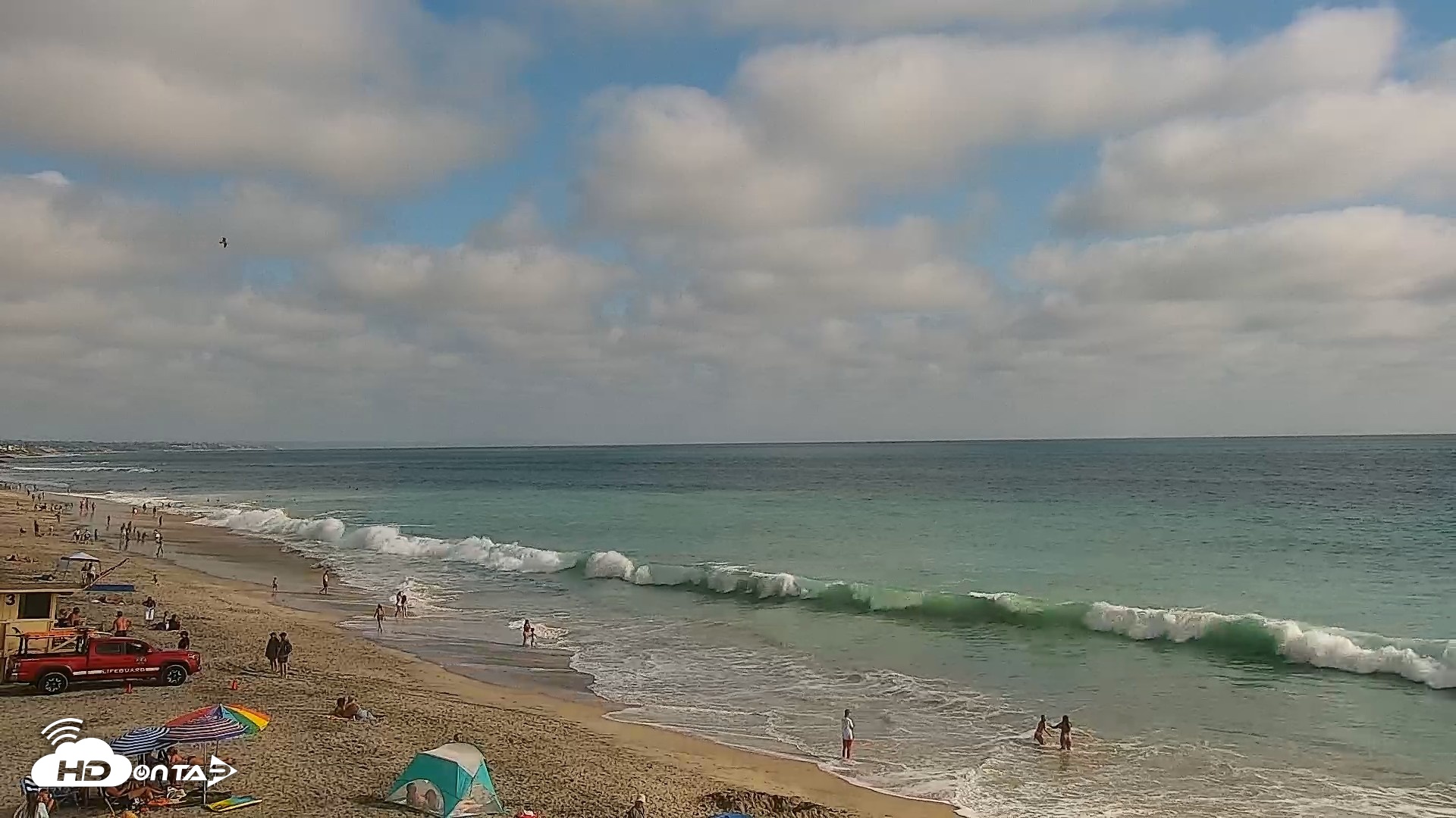 Snapshot of Carlsbad Beach Surf Live Webcam taken Aug 12, 2026, 5:04pm PDT