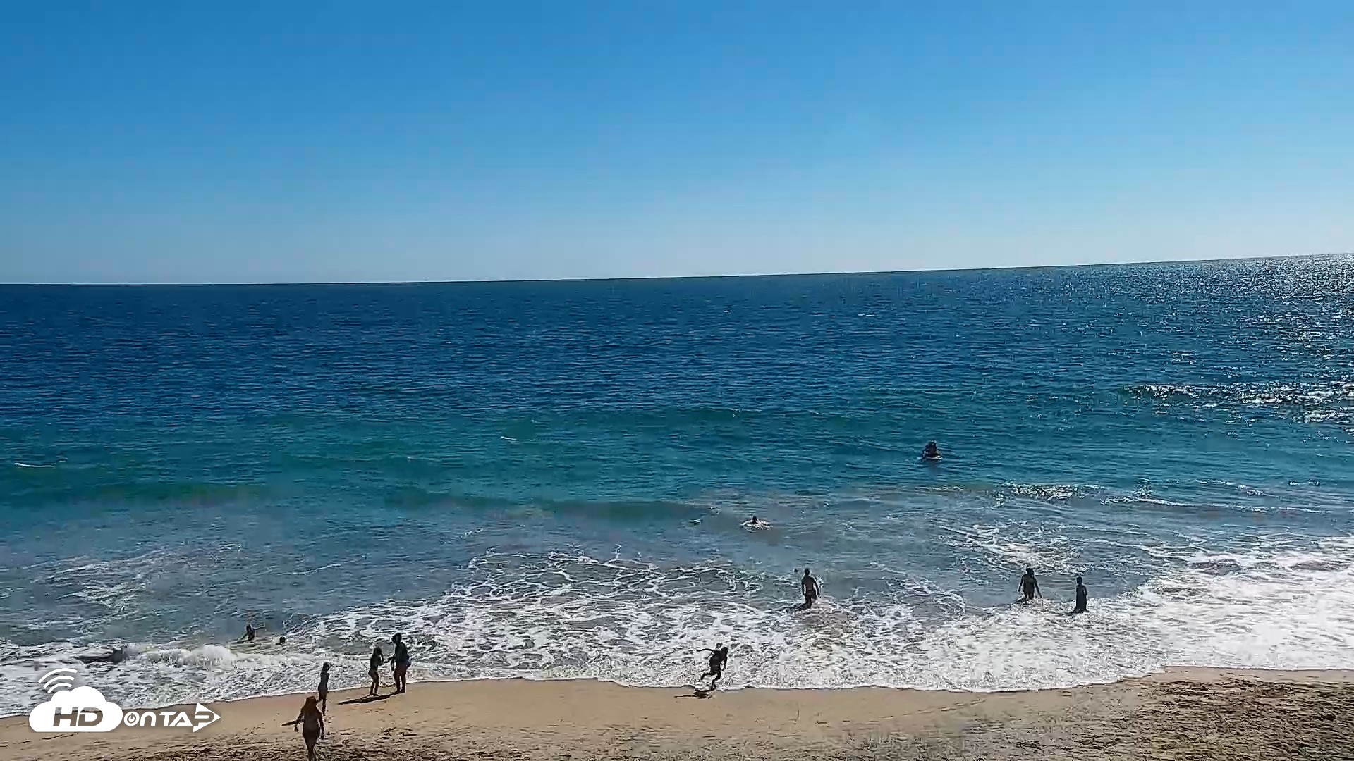 Snapshot of Carlsbad Beach Surf Live Webcam taken Jul 2, 2026, 4:27pm PDT