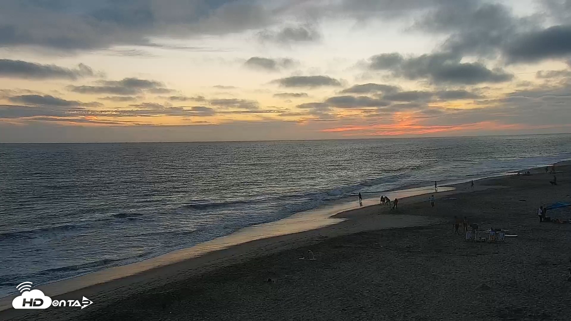 Snapshot of Carlsbad Beach Surf Live Webcam taken Jul 4, 2026, 8:10pm PDT