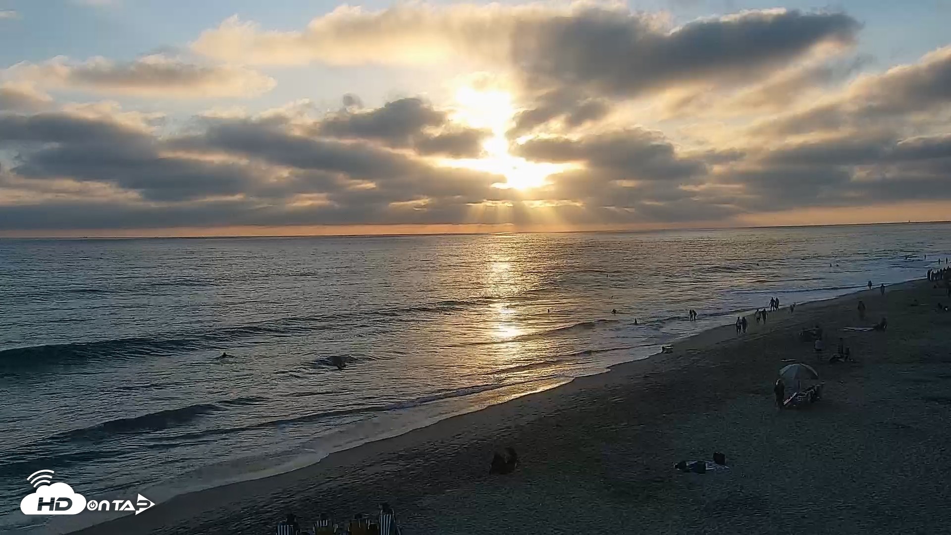 Snapshot of Carlsbad Beach Surf Live Webcam taken Jul 19, 2026, 7:34pm PDT