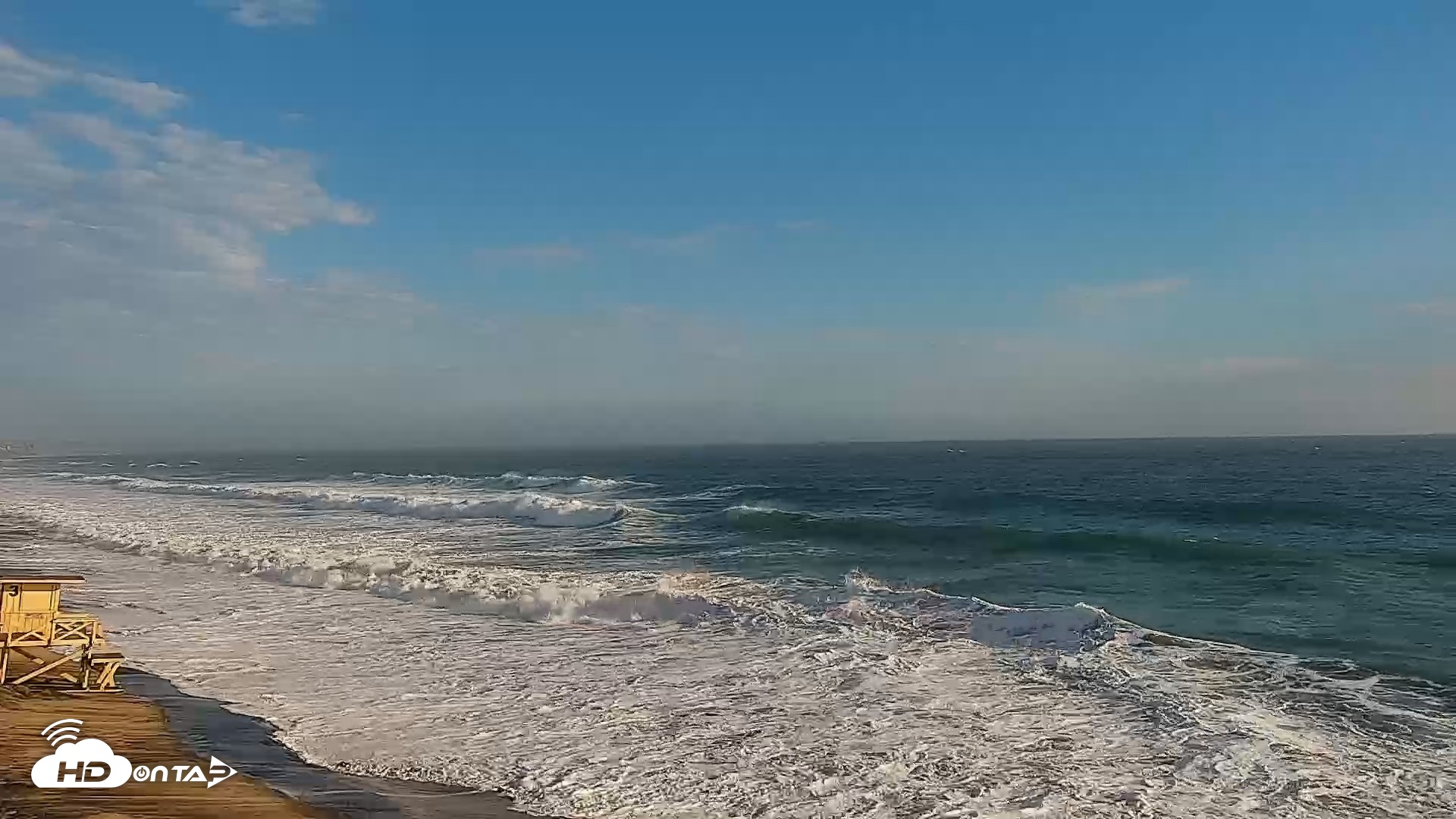 Snapshot of Carlsbad Beach Surf Live Webcam taken Sep 8, 2026, 5:56pm PDT
