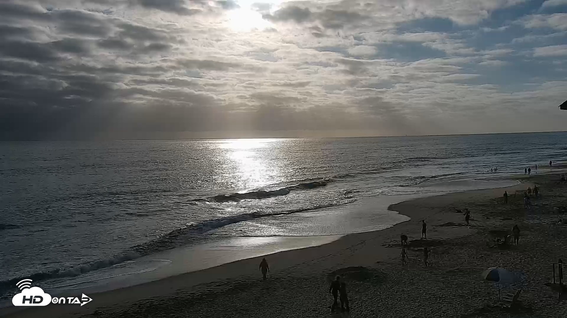 Snapshot of Carlsbad Beach Surf Live Webcam taken Jun 28, 2026, 6:44pm PDT