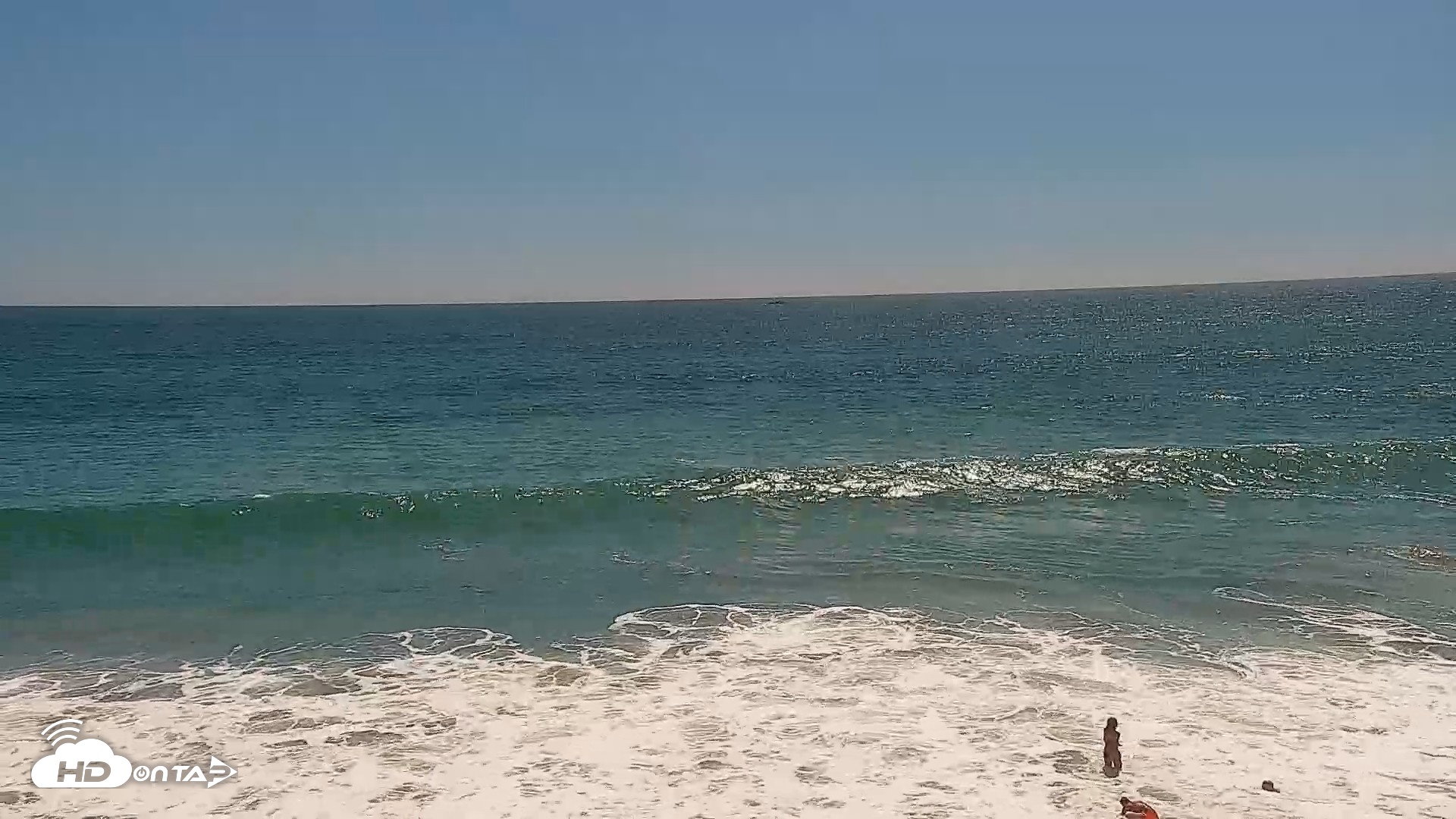 Snapshot of Carlsbad Beach Surf Live Webcam taken Jul 21, 2026, 2:57pm PDT