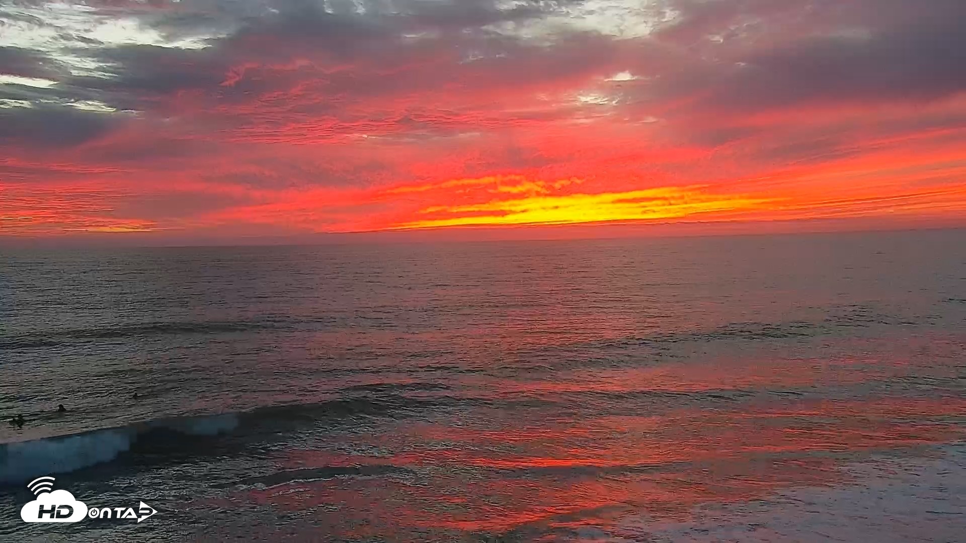 Snapshot of Carlsbad Beach Surf Live Webcam taken Sep 26, 2026, 6:56pm PDT