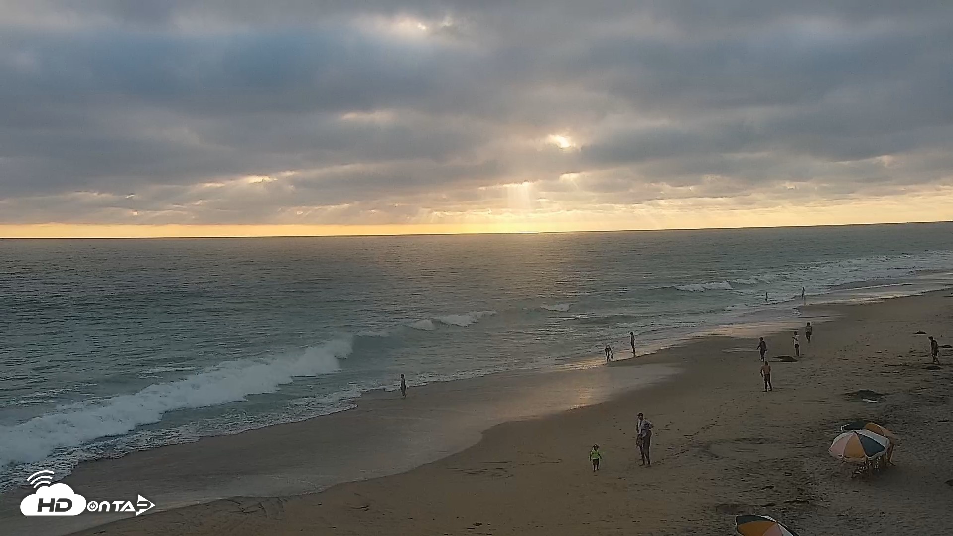 Snapshot of Carlsbad Beach Surf Live Webcam taken Jun 25, 2026, 7:14pm PDT