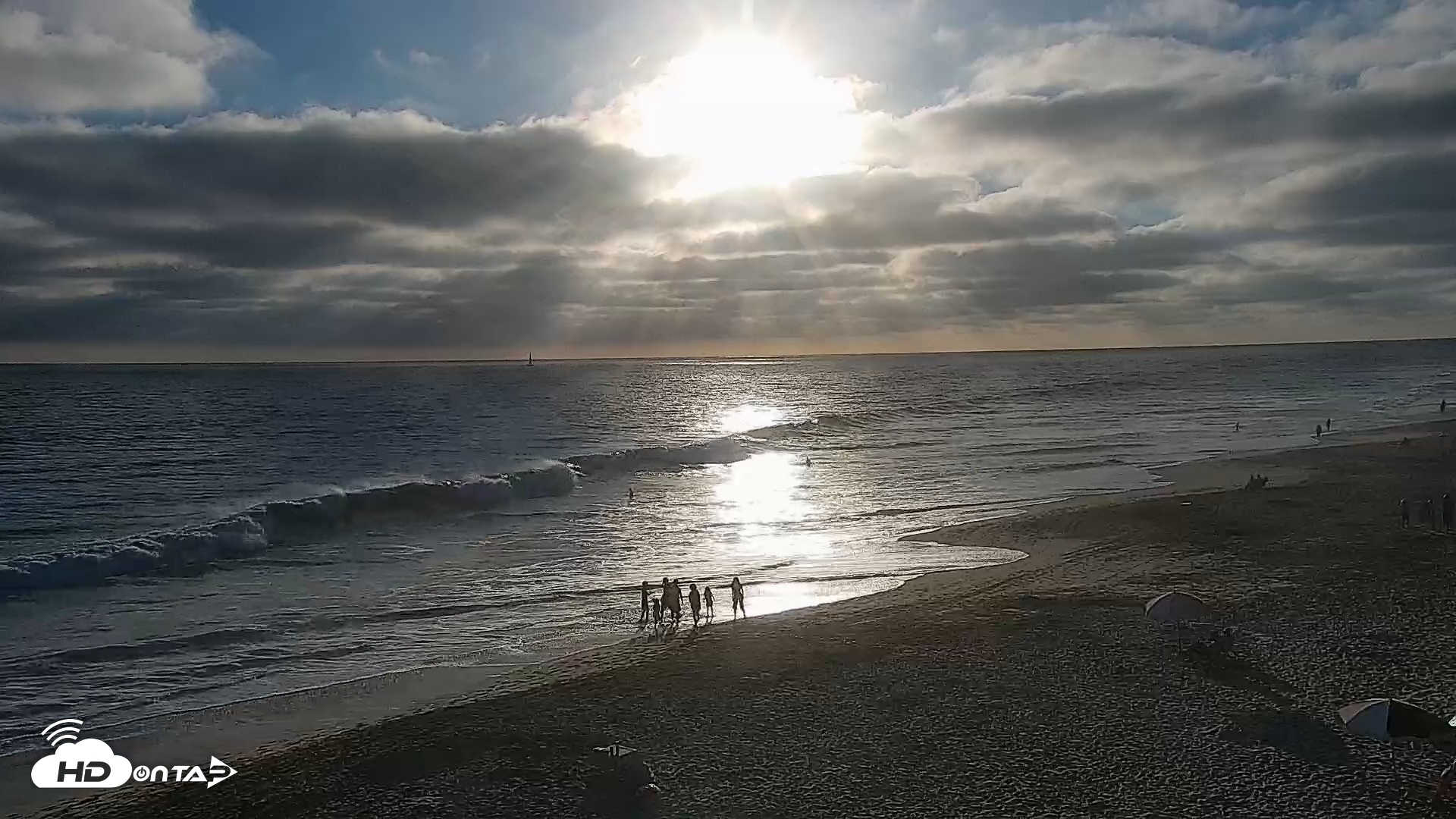 Snapshot of Carlsbad Beach Surf Live Webcam taken Jul 5, 2026, 7:12pm PDT