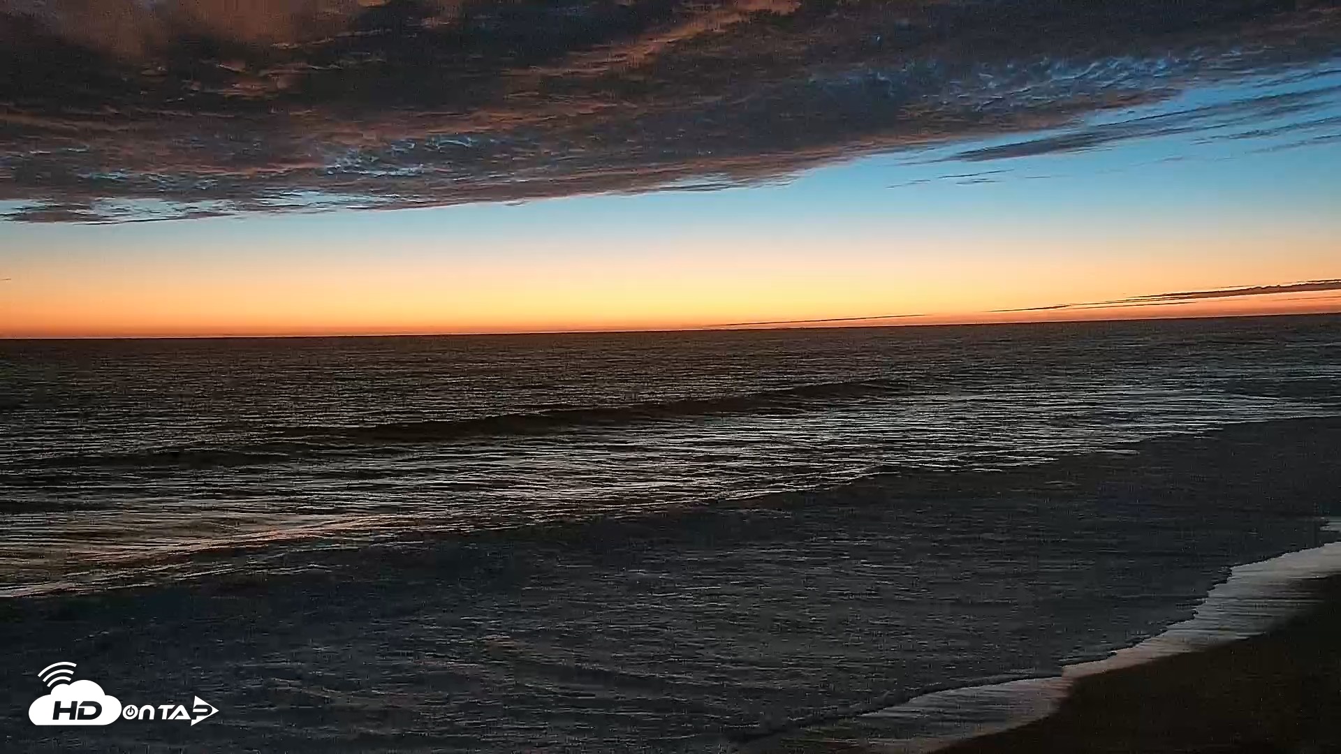 Snapshot of Carlsbad Beach Surf Live Webcam taken Sep 5, 2026, 7:45pm PDT
