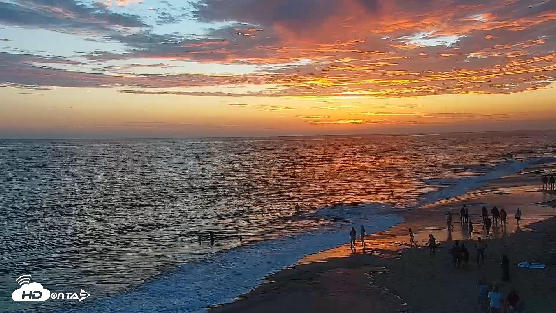 Snapshot of Carlsbad Beach Surf Live Webcam taken Jul 12, 2026, 8:04pm PDT