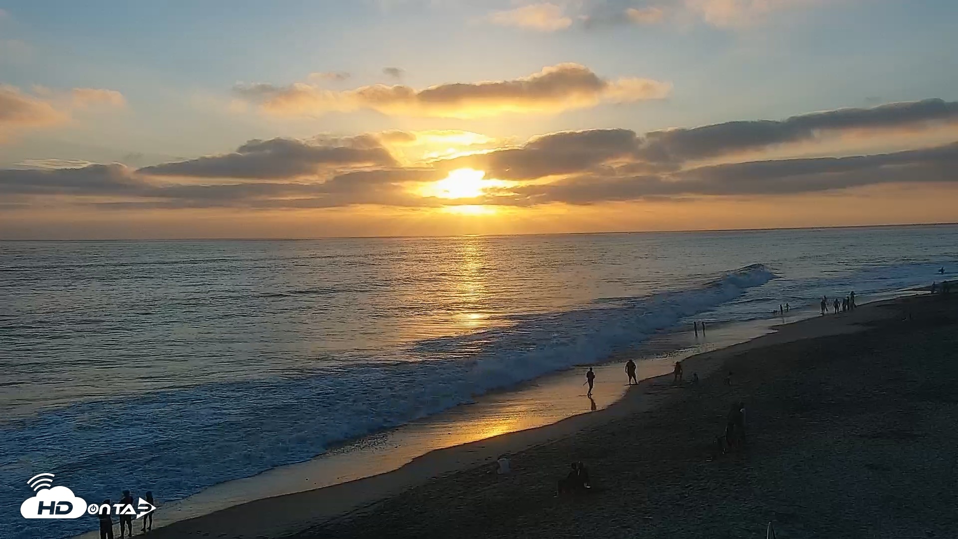 Snapshot of Carlsbad Beach Surf Live Webcam taken Jul 31, 2026, 7:33pm PDT