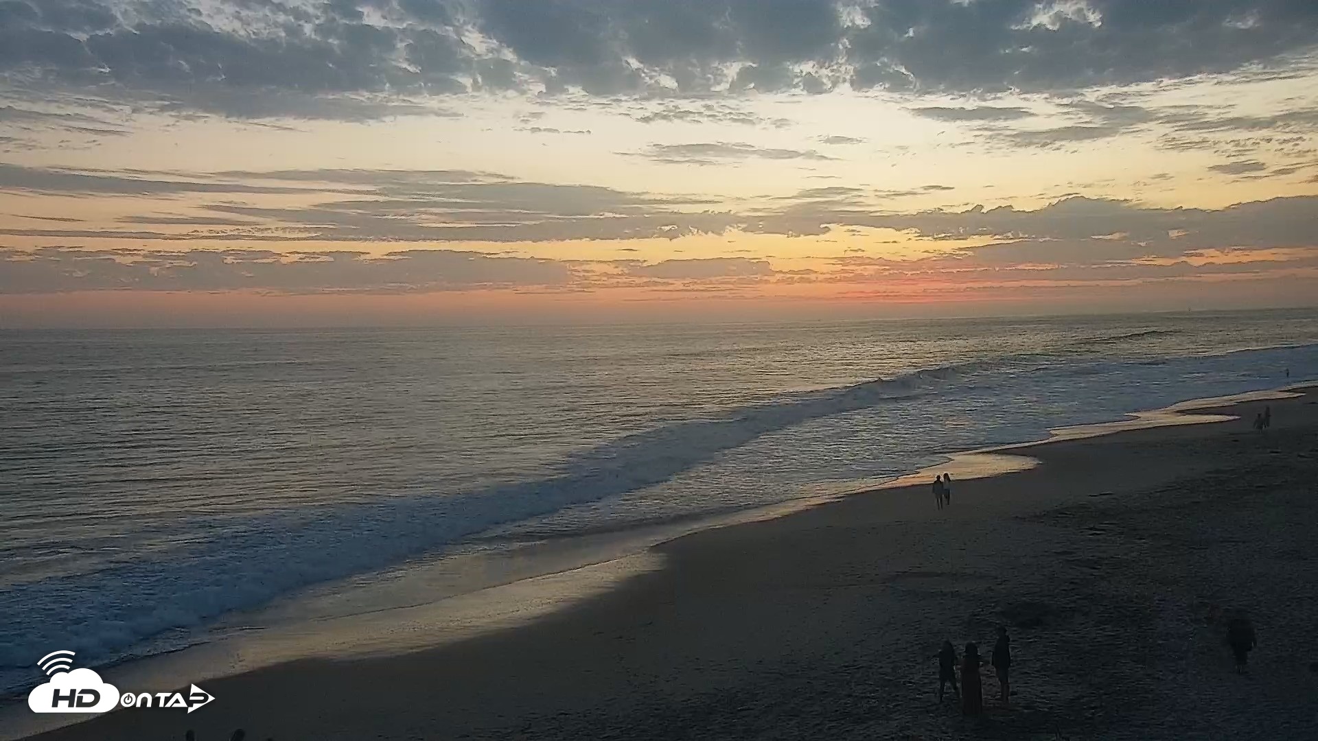 Snapshot of Carlsbad Beach Surf Live Webcam taken Jun 23, 2026, 8:19pm PDT