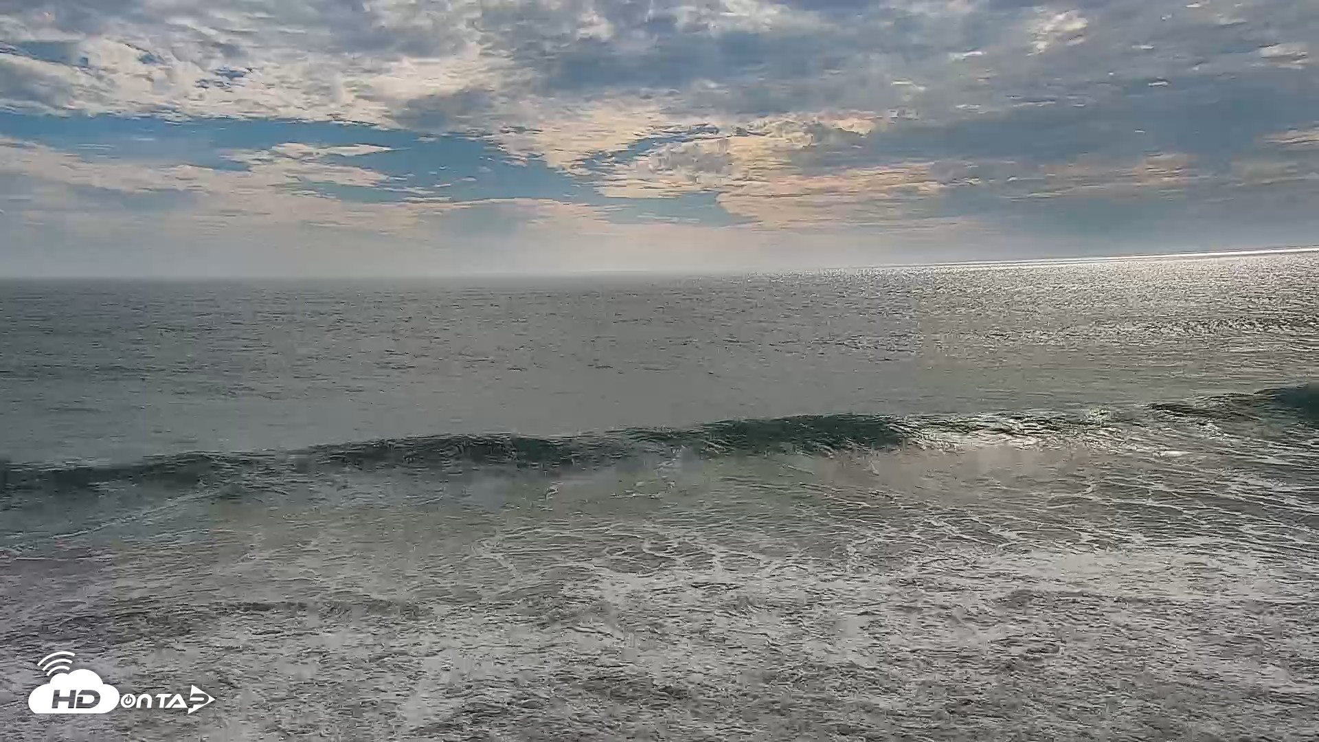 Snapshot of Carlsbad Beach Surf Live Webcam taken Sep 7, 2026, 4:27pm PDT