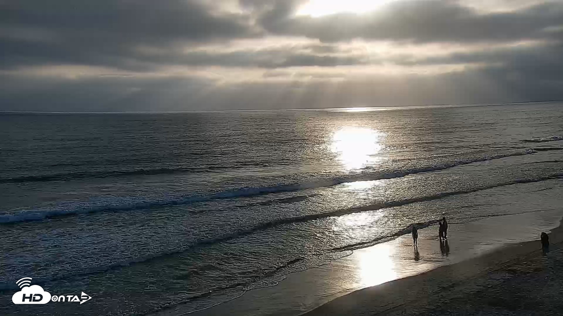 Snapshot of Carlsbad Beach Surf Live Webcam taken May 9, 2026, 6:41pm PDT