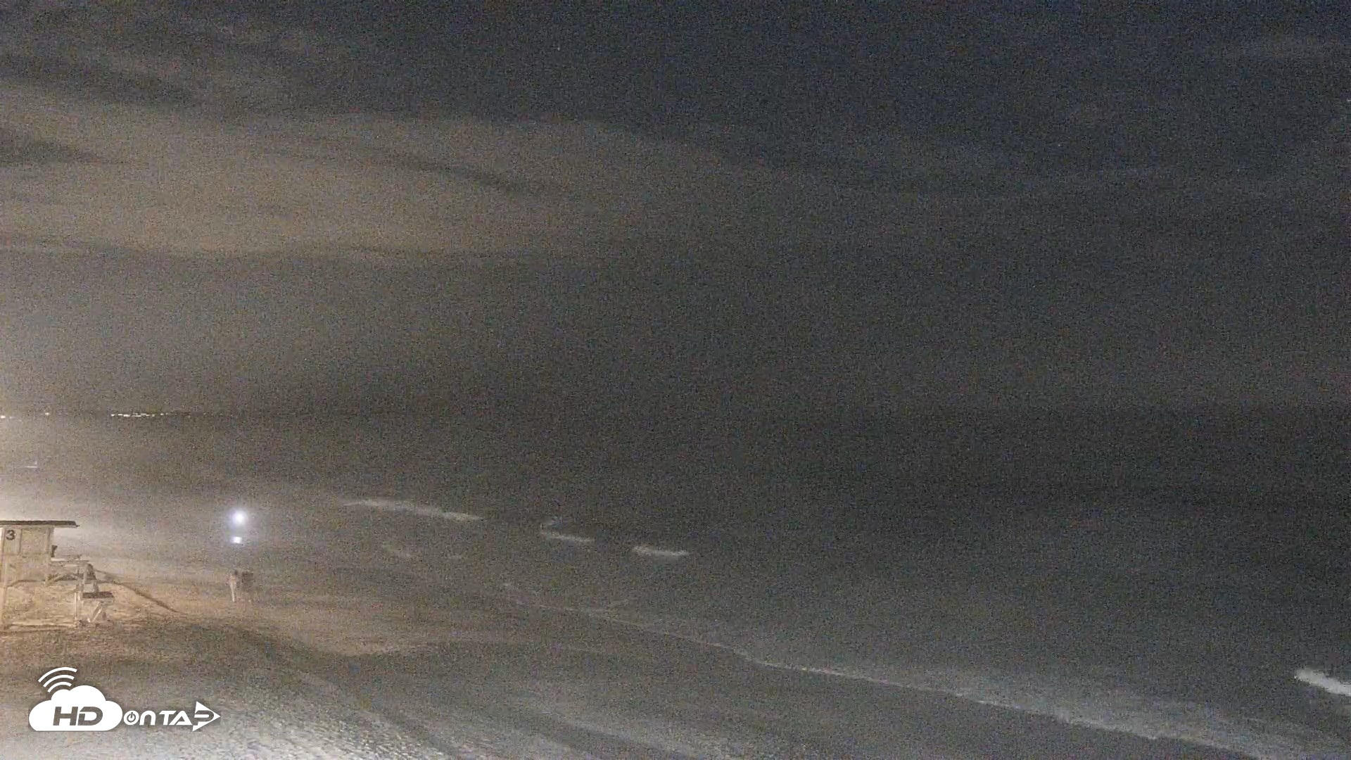Snapshot of Carlsbad Beach Surf Live Webcam taken Aug 25, 2026, 2:07am PDT