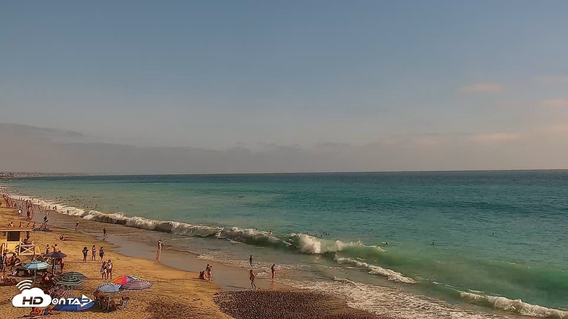 Snapshot of Carlsbad Beach Surf Live Webcam taken Aug 8, 2026, 4:56pm PDT